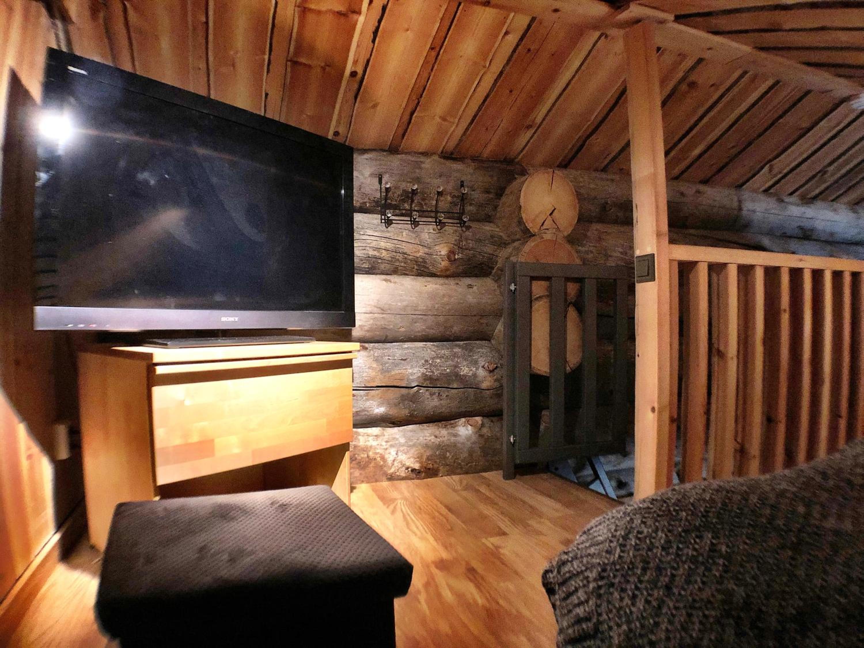 Three-Bedroom House - Photo 35