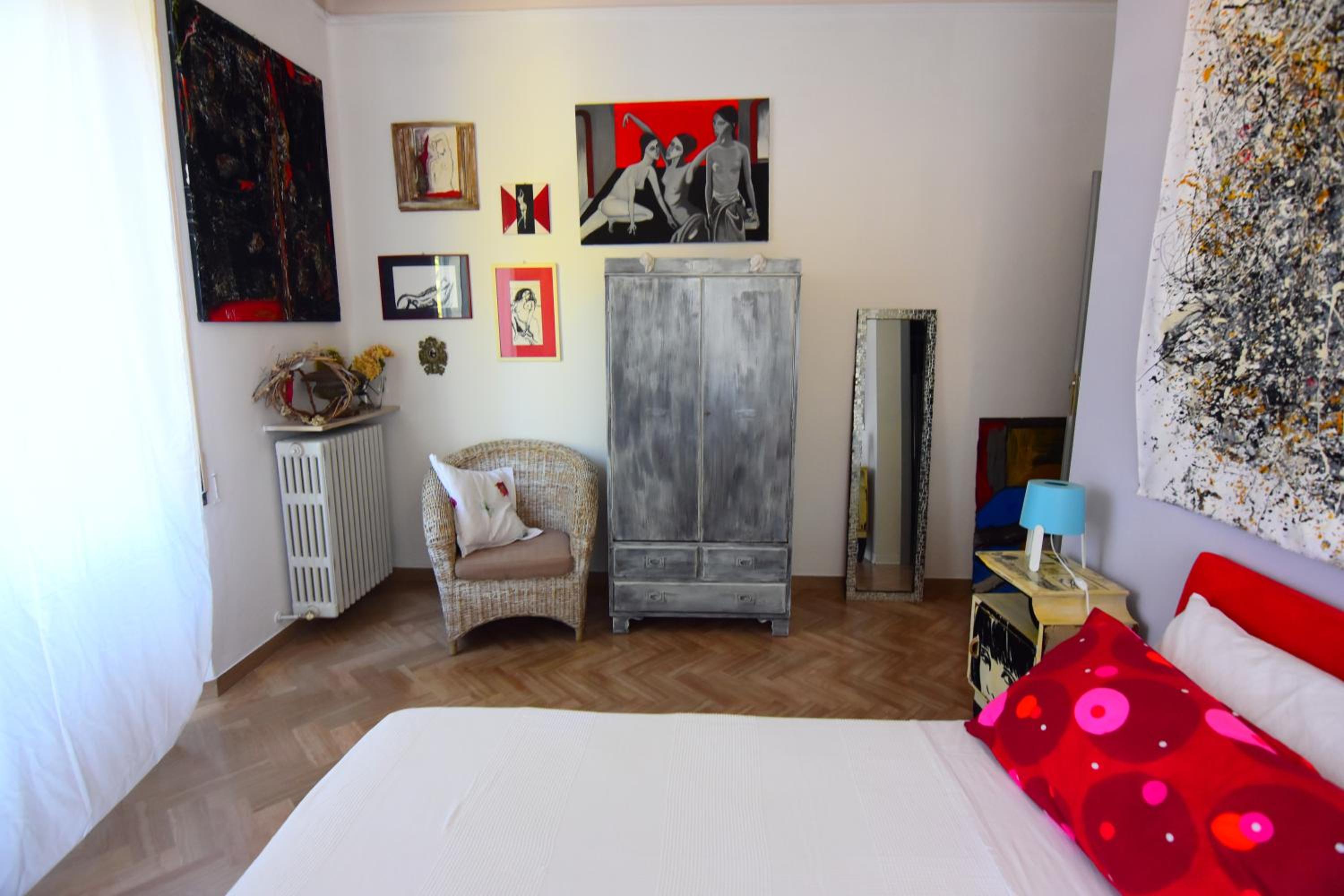 Double Room with Private Bathroom - Photo 9