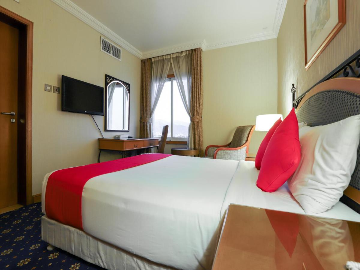 OYO 328 City Plaza Hotel