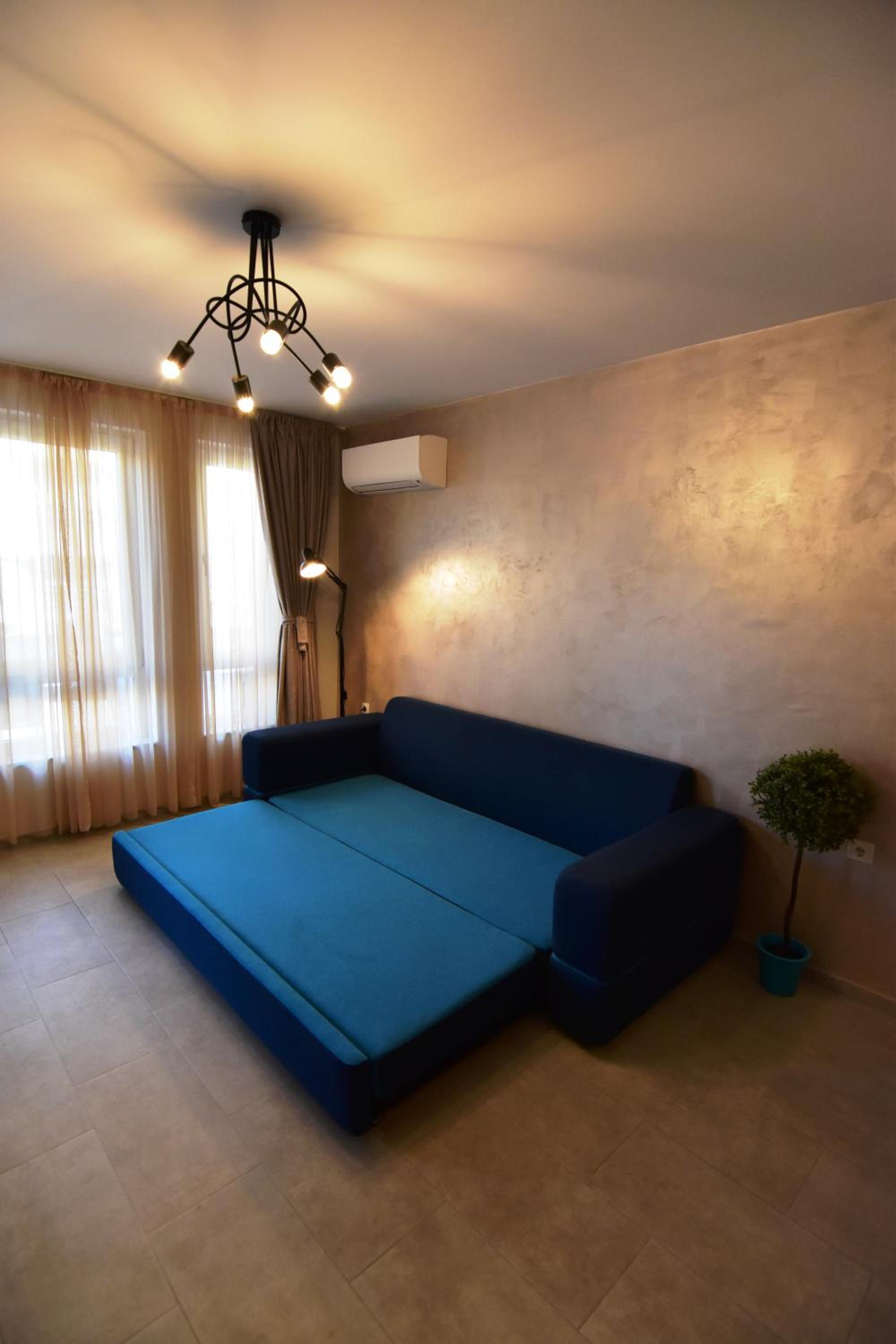 Apartment with Balcony photo 3