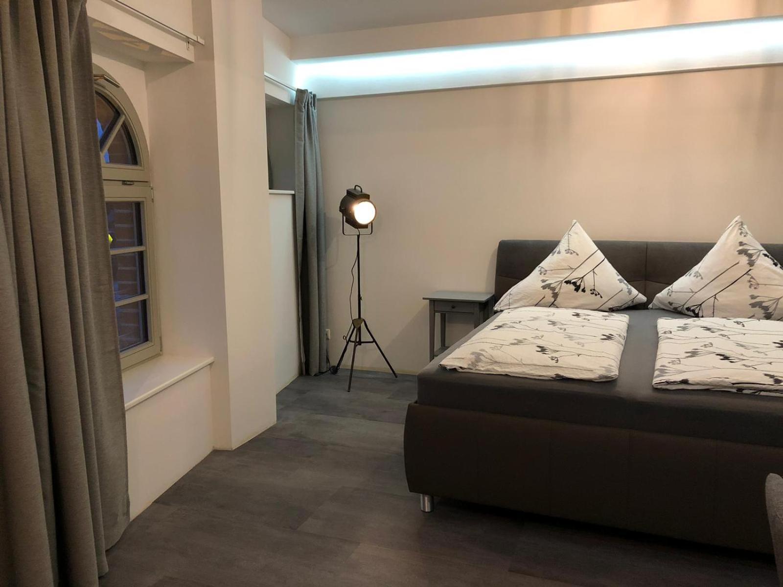Studio Apartment - Photo 26