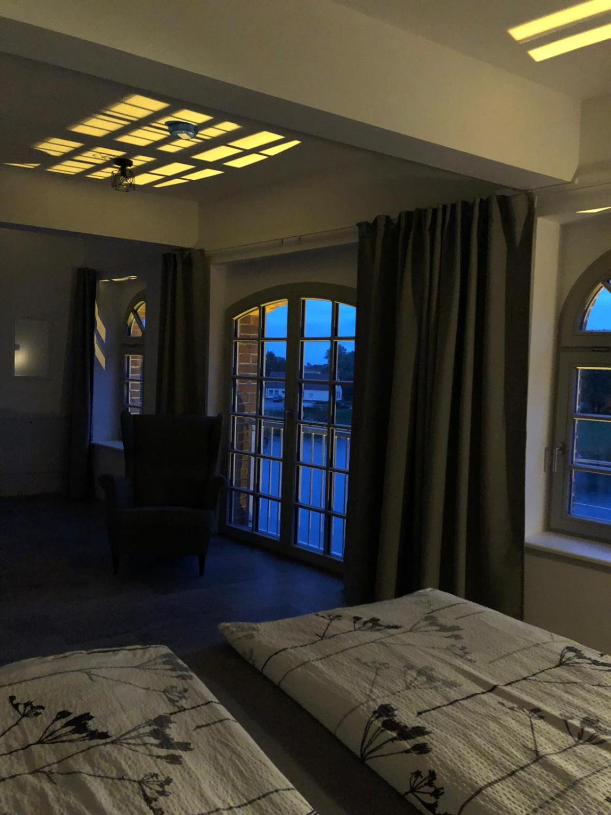 Studio Apartment - Photo 34