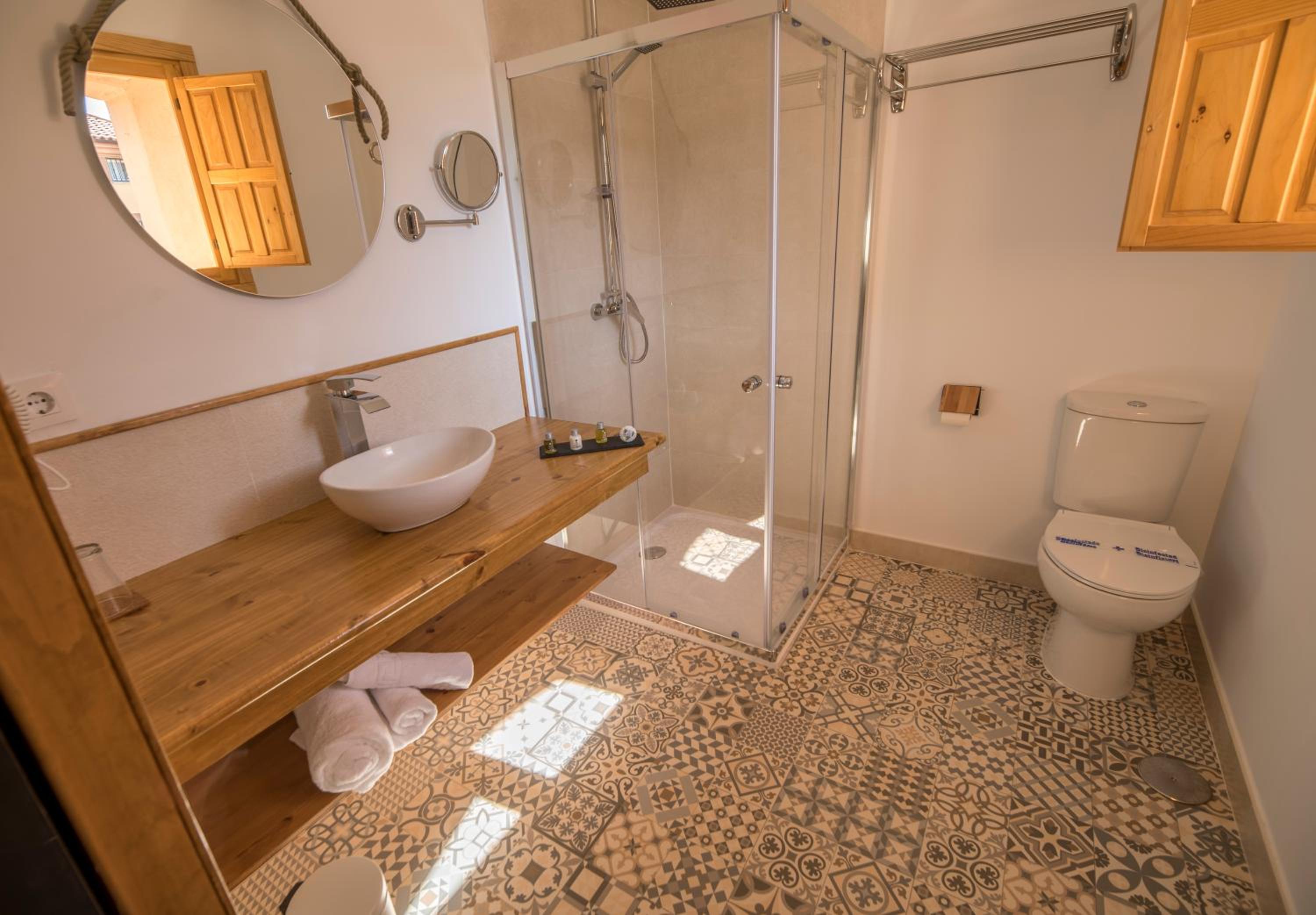 Small Double Room - Photo 4
