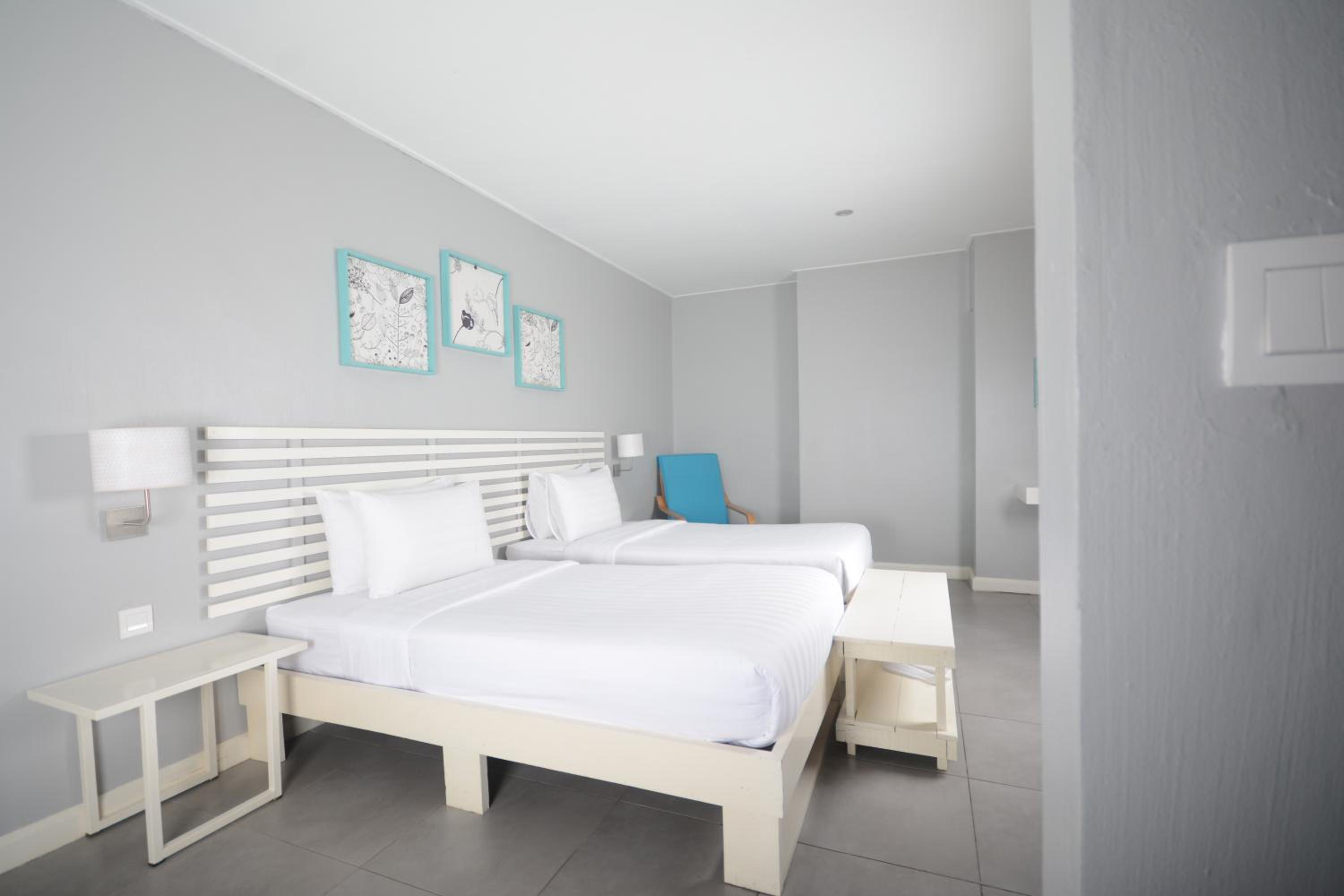 Twin Room with Wheel Chair Access photo 2