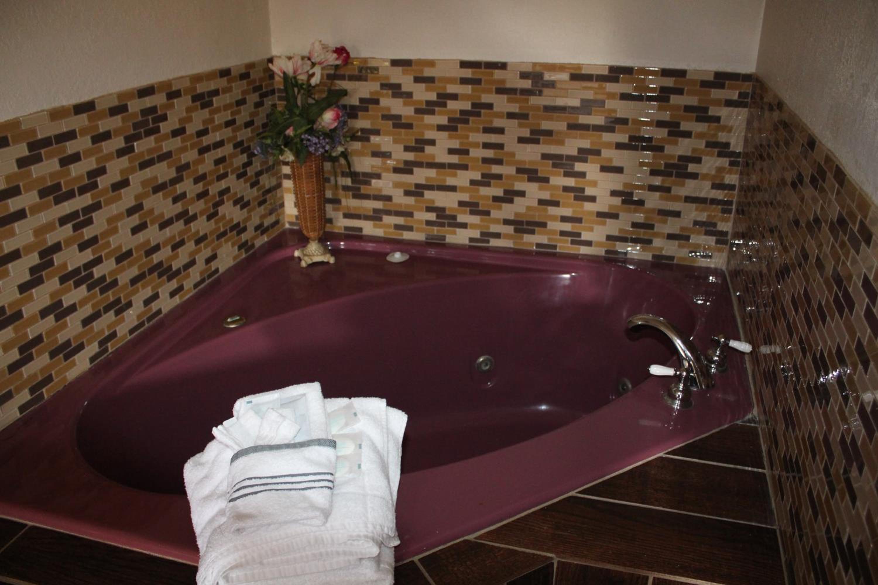 King Room with Spa Bath photo 2