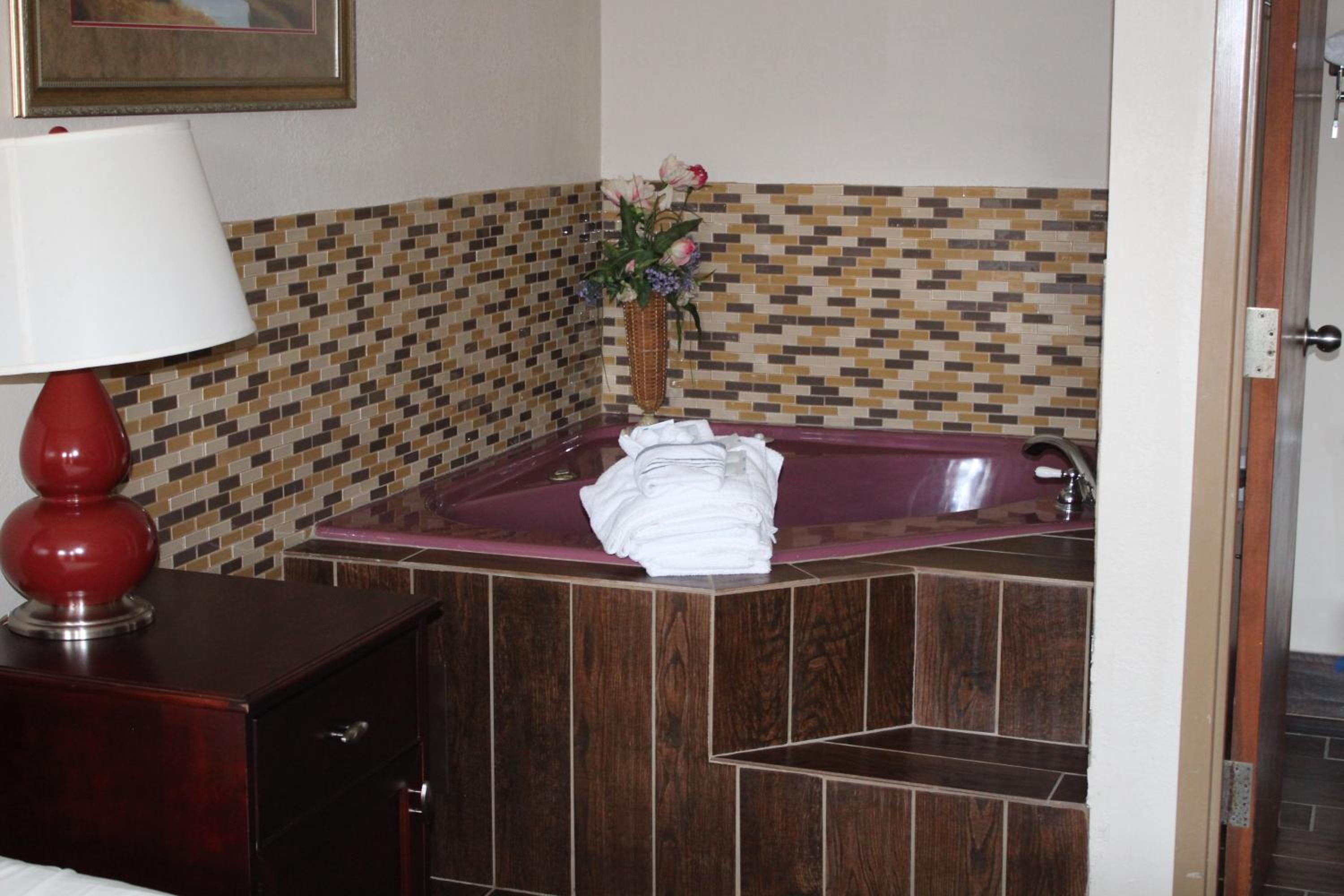 King Room with Spa Bath photo 3