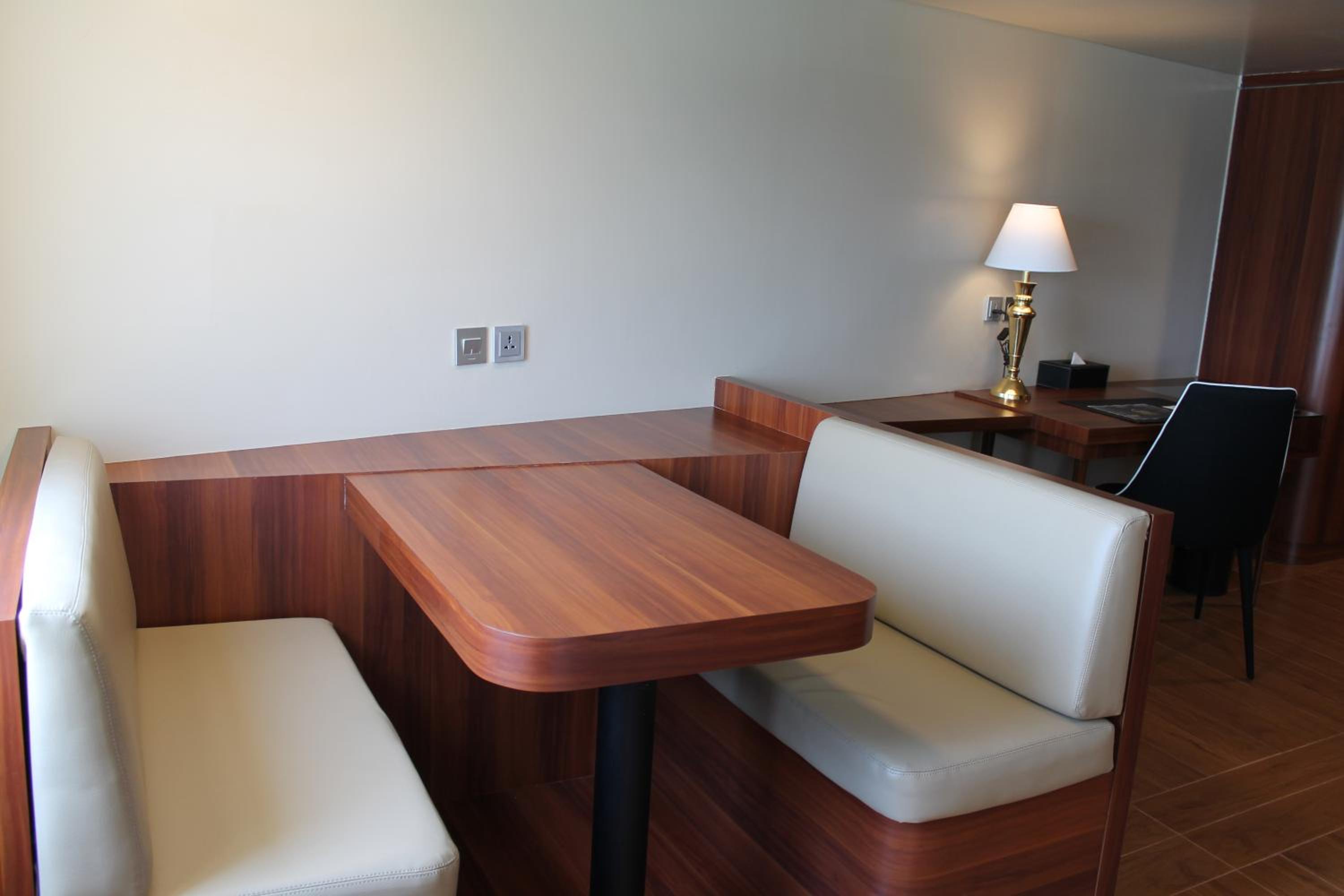 Deluxe Plus Double or Twin Room - Photo 5