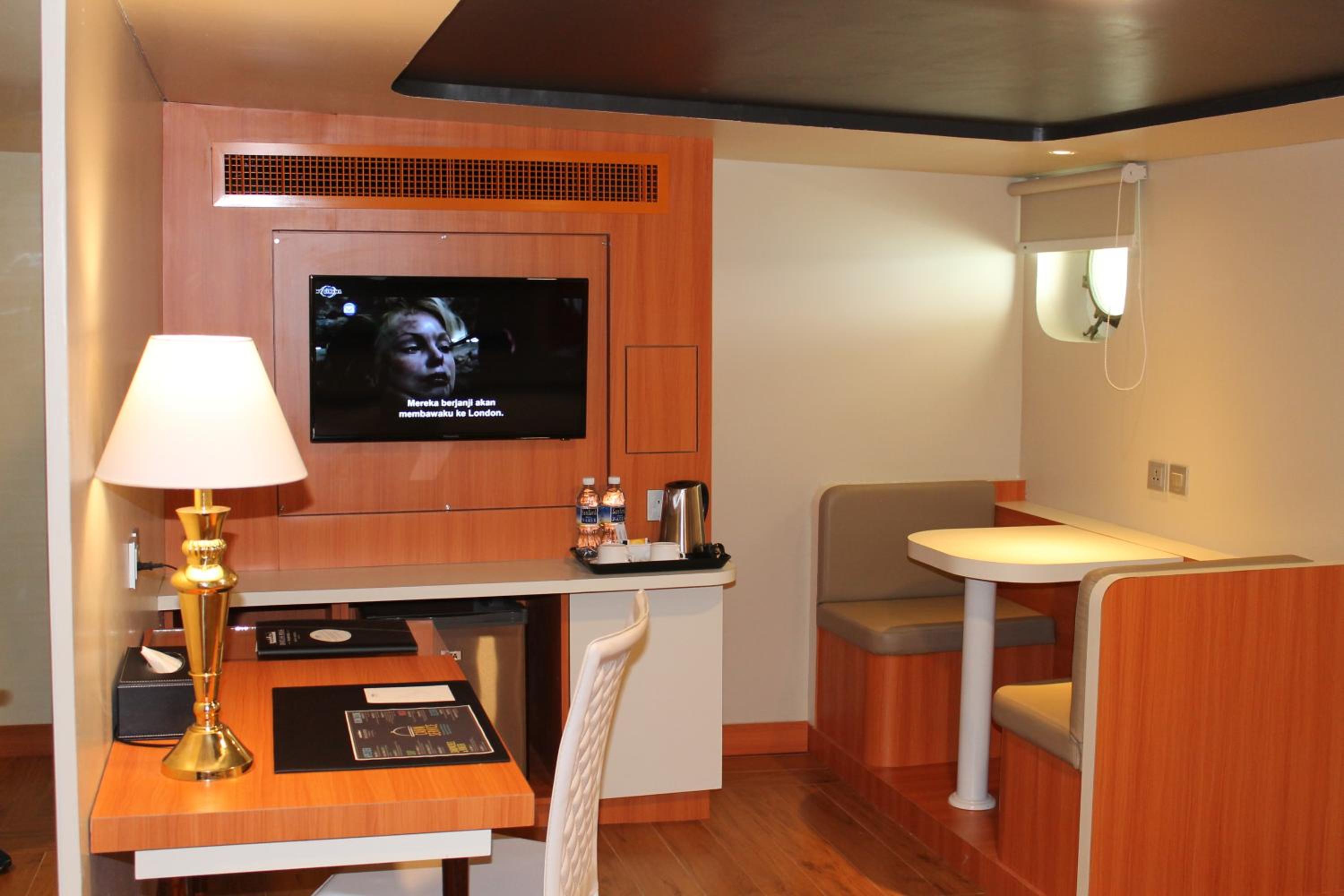 Executive Double or Twin Suite - Photo 5