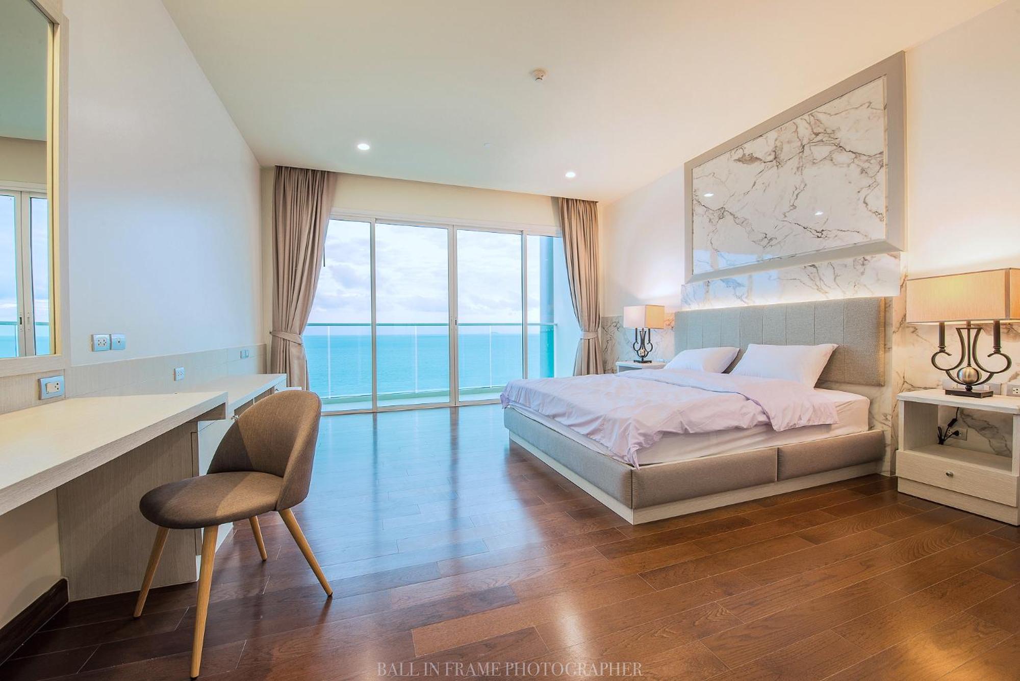 Apartment with Sea View photo 2