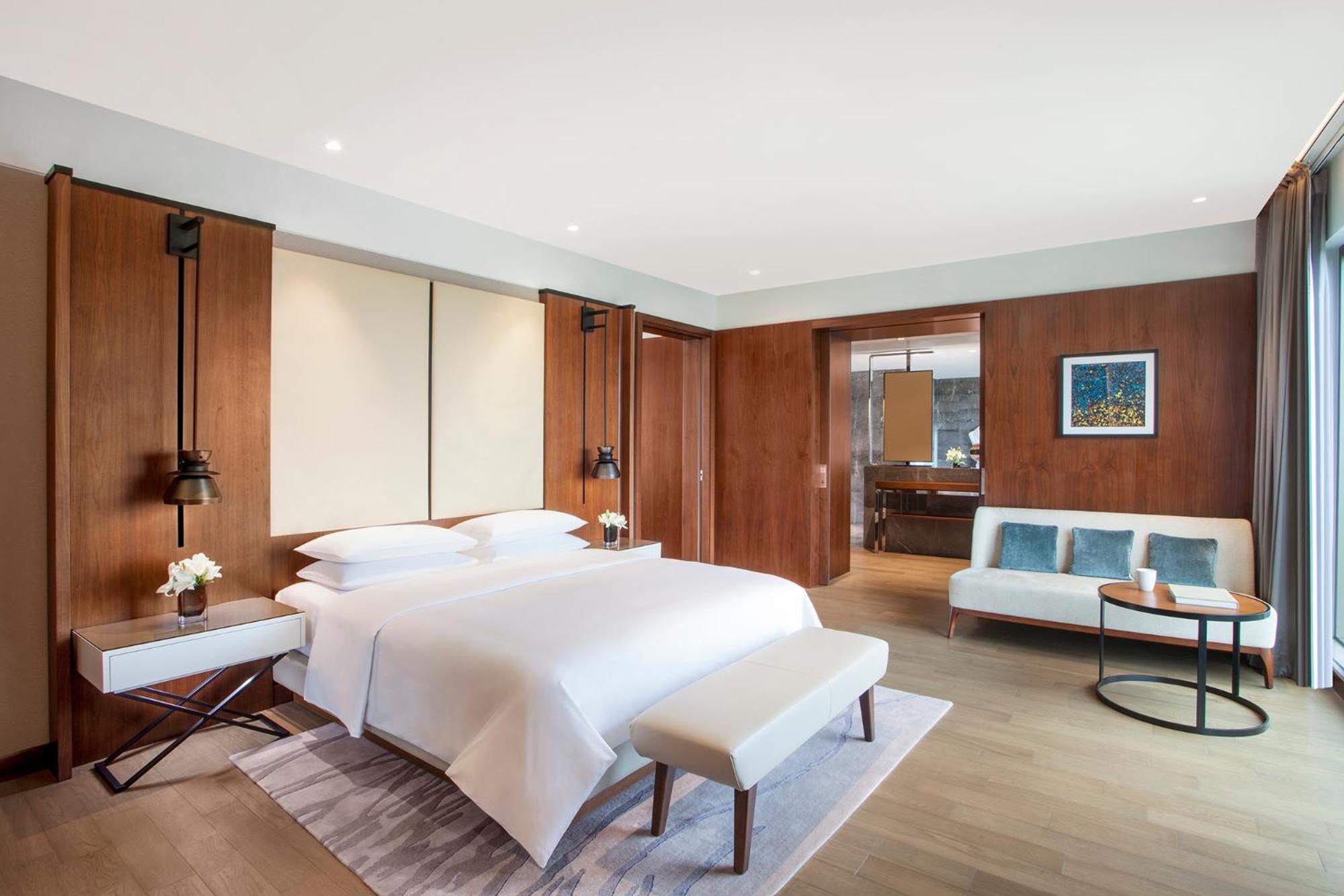 Grand Executive Suite Grand Executive Suite