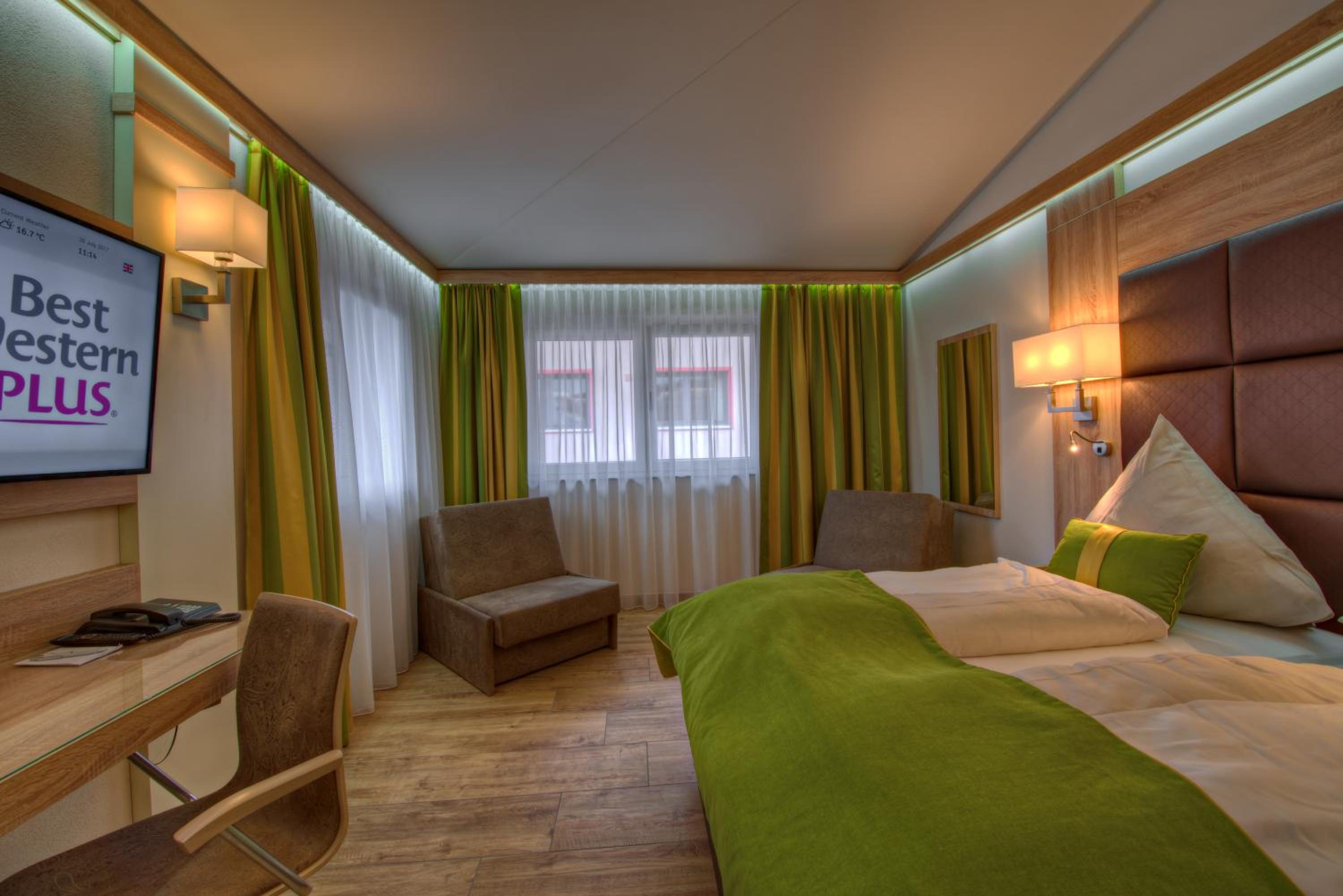 Twin Room - Disability Access photo 2