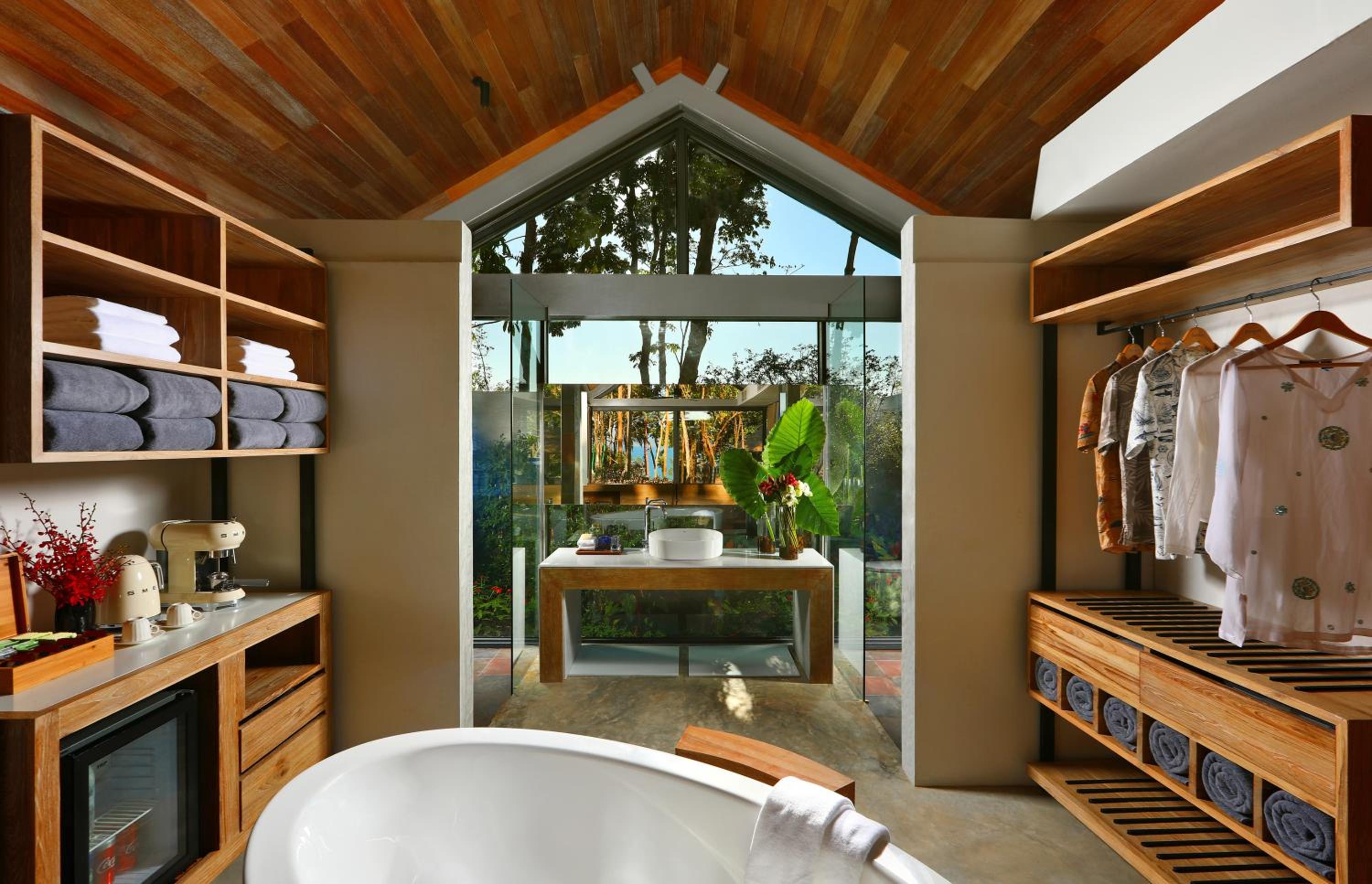 One-Bedroom Pool Villa with Schedule Boat Transfer - Photo 3