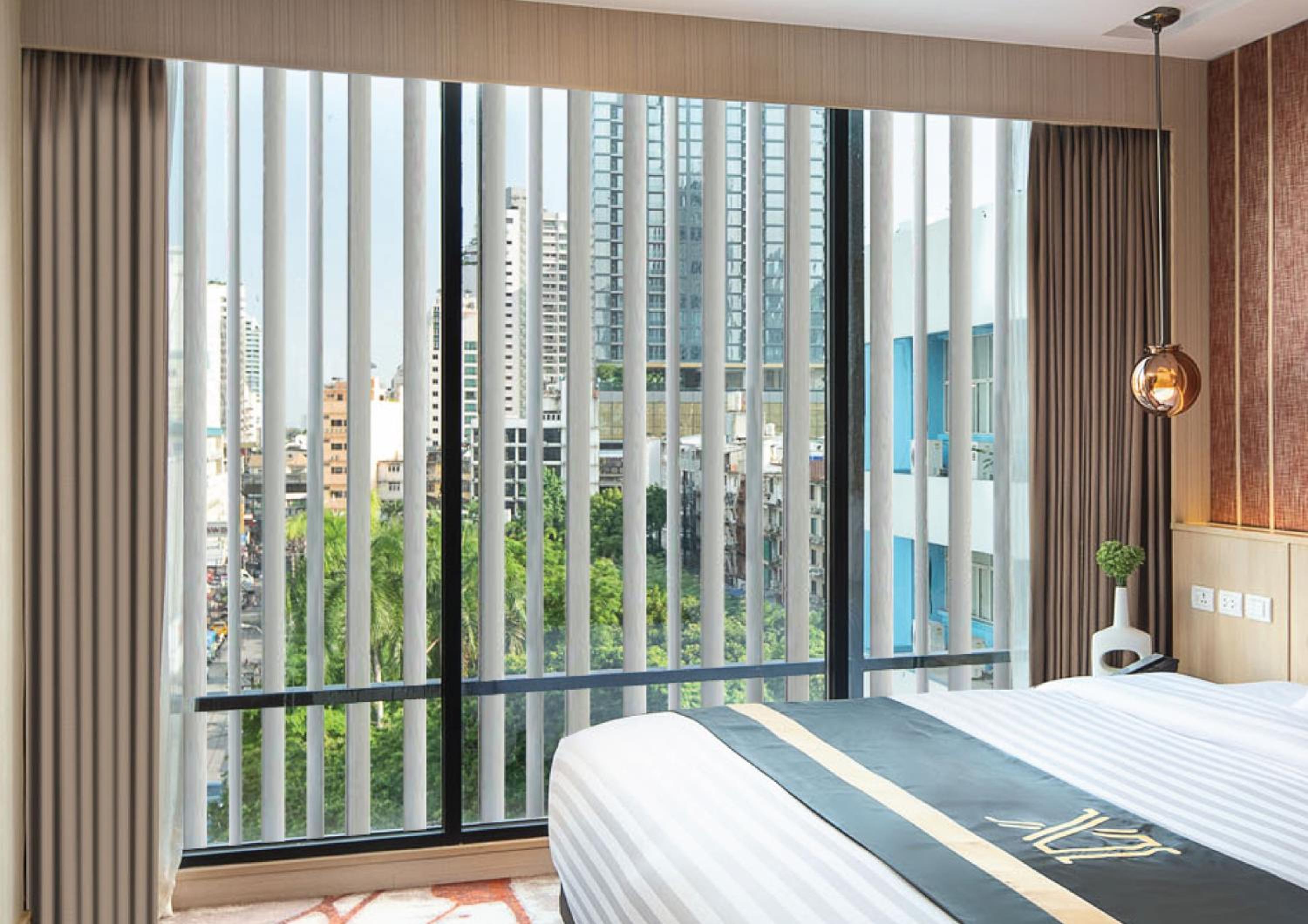 Grand Deluxe King Room photo 2