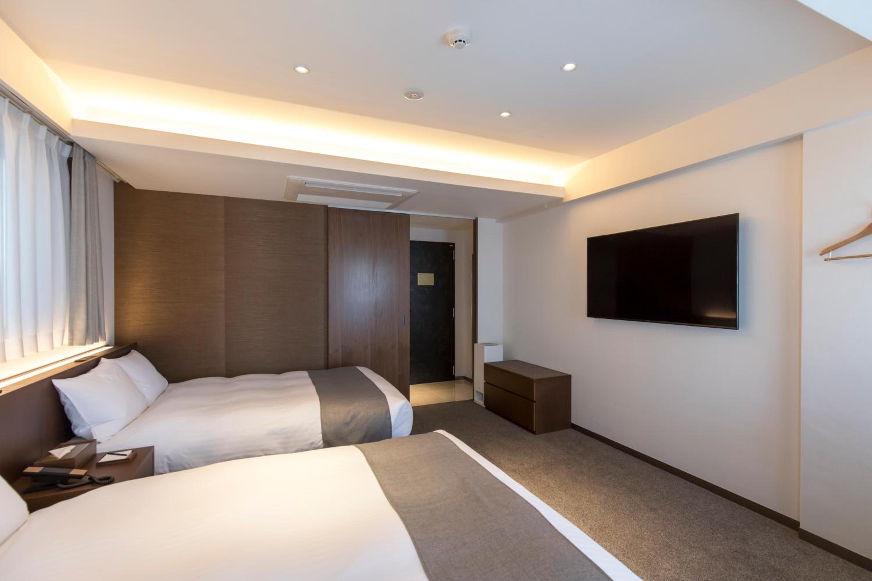 Superior Twin Room - Photo 11