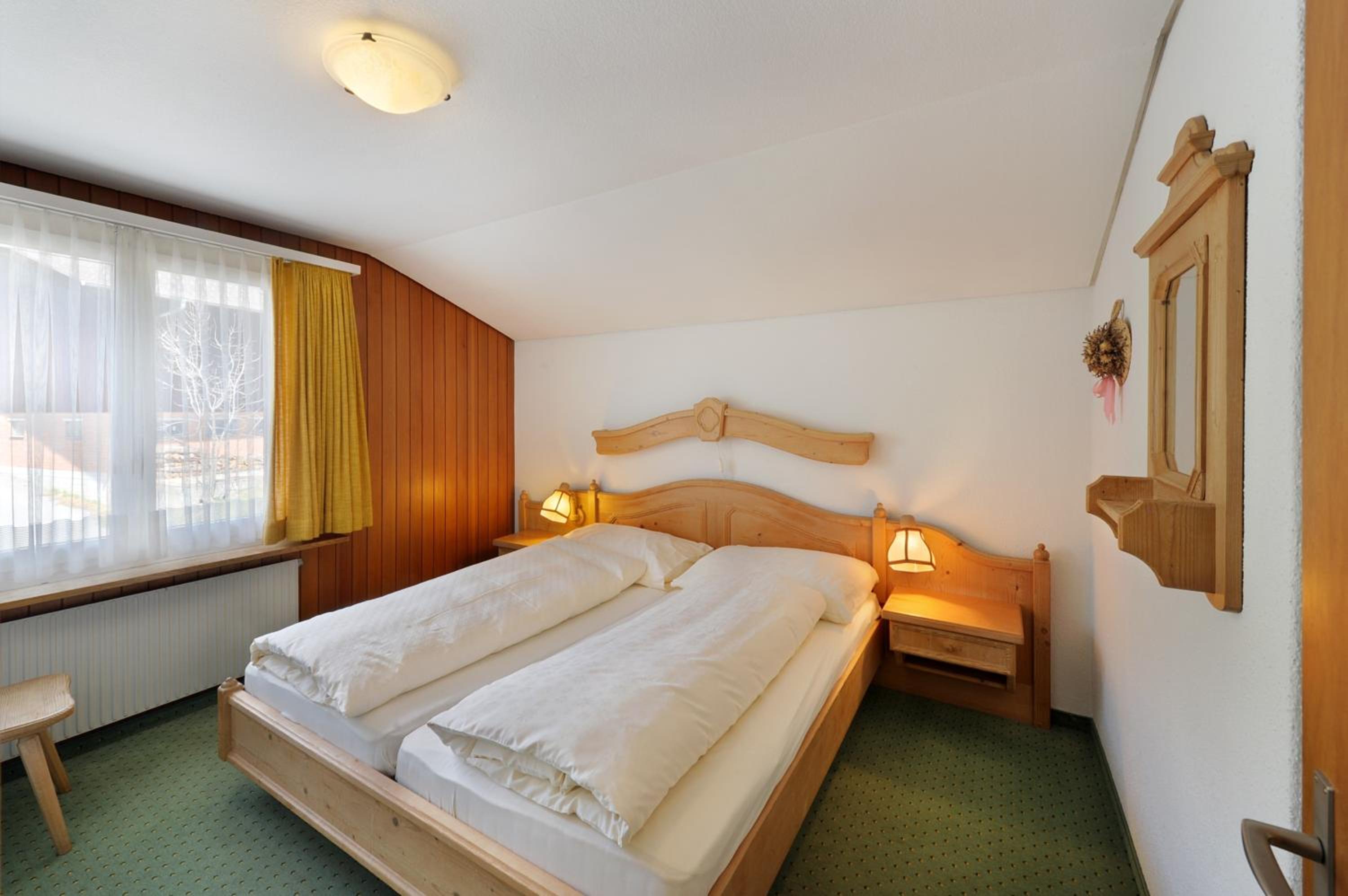 Economy One-Bedroom Apartment (501/503)