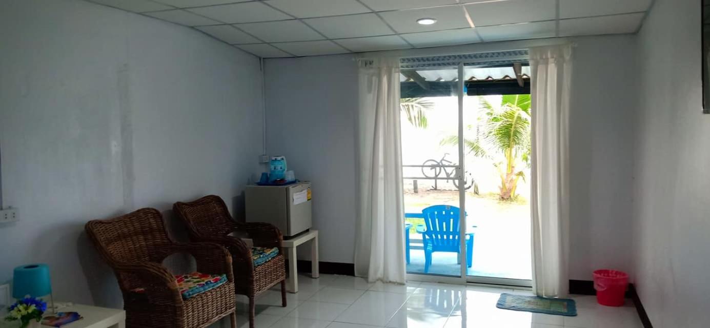 One-Bedroom House photo 2
