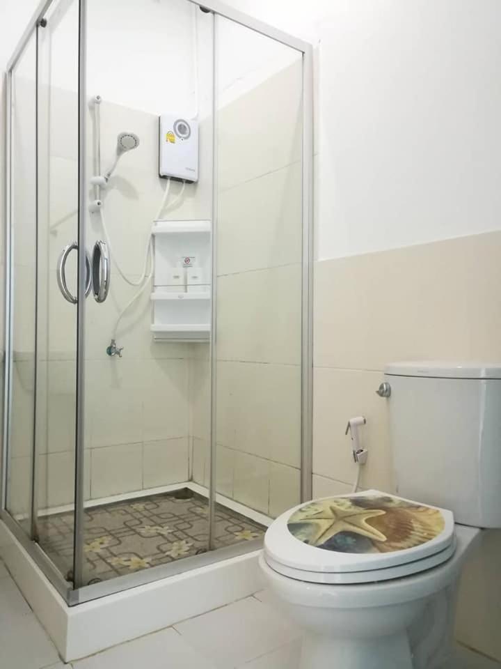 One-Bedroom House photo 2