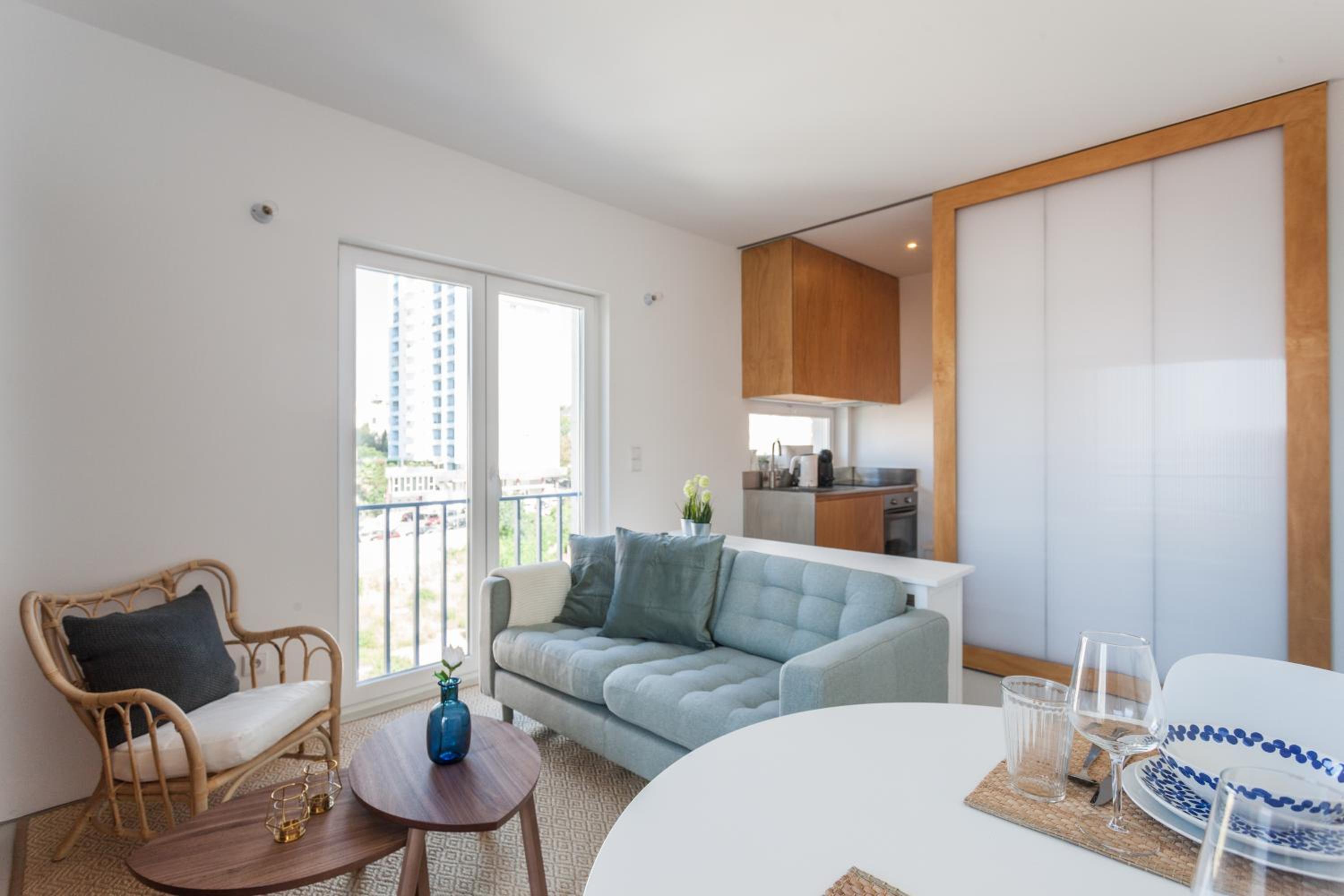 Apartment with Balcony - Photo 18