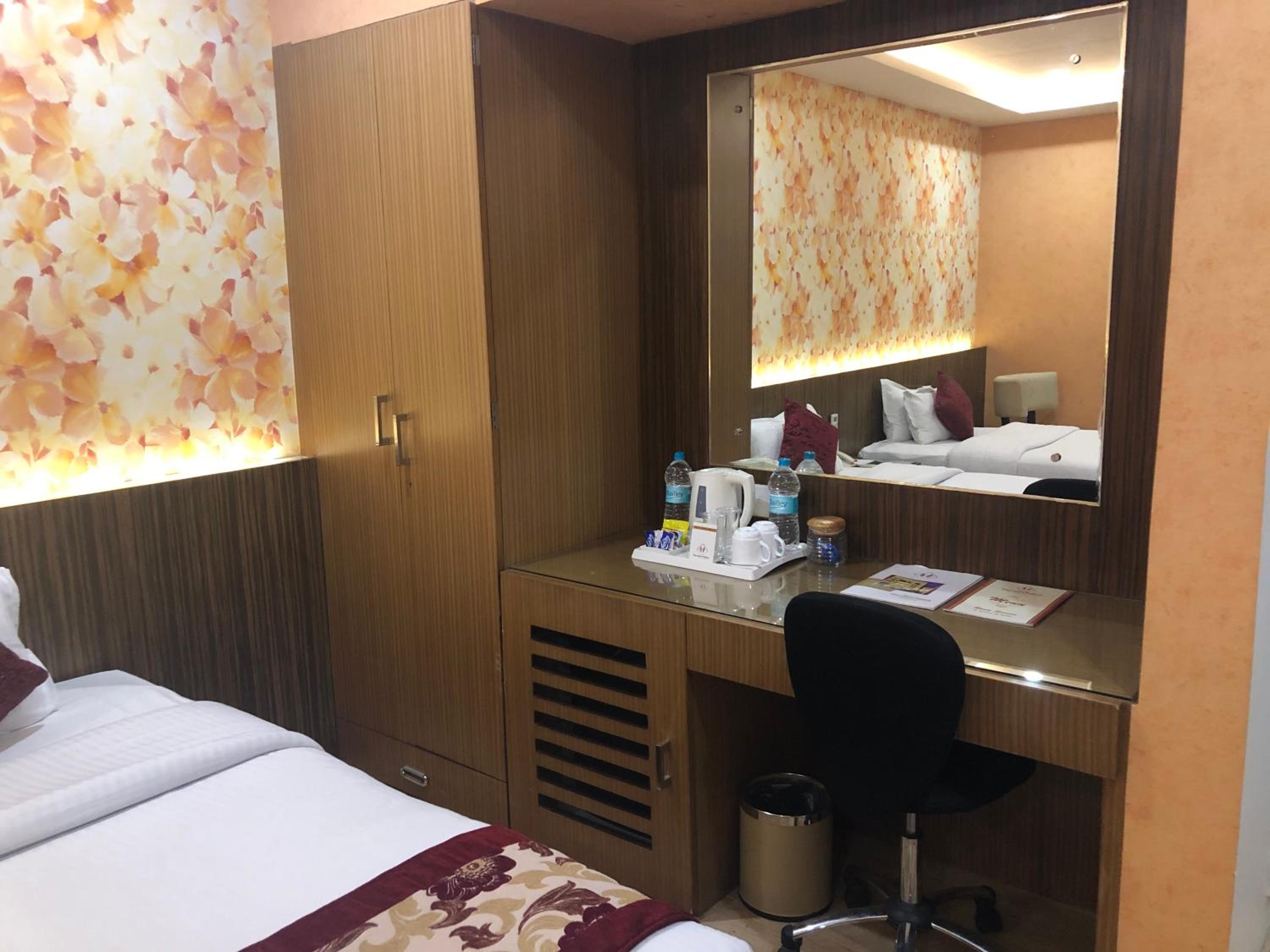 Deluxe Queen Room photo 2