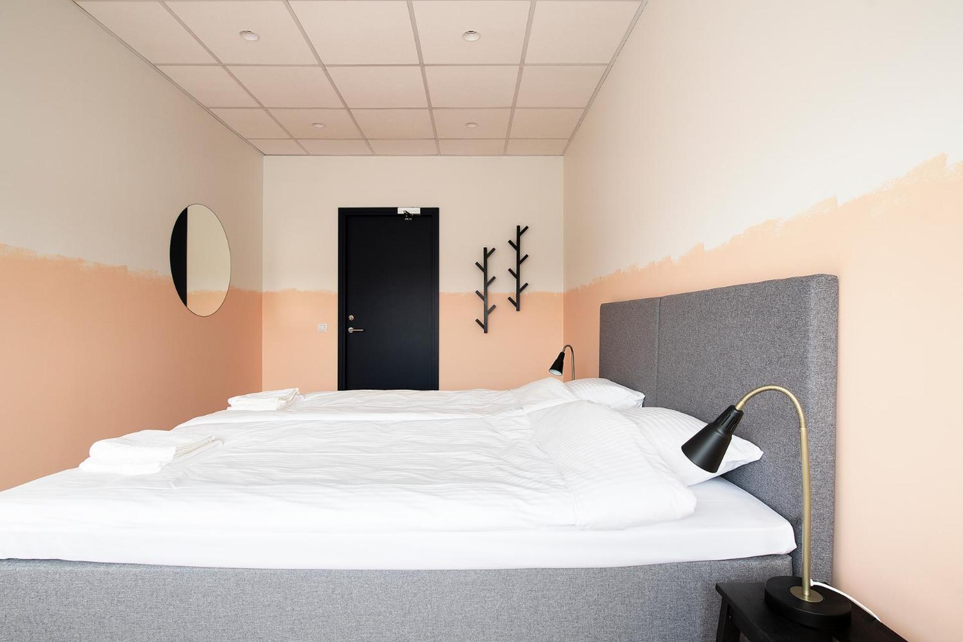 Double Room - Photo 11