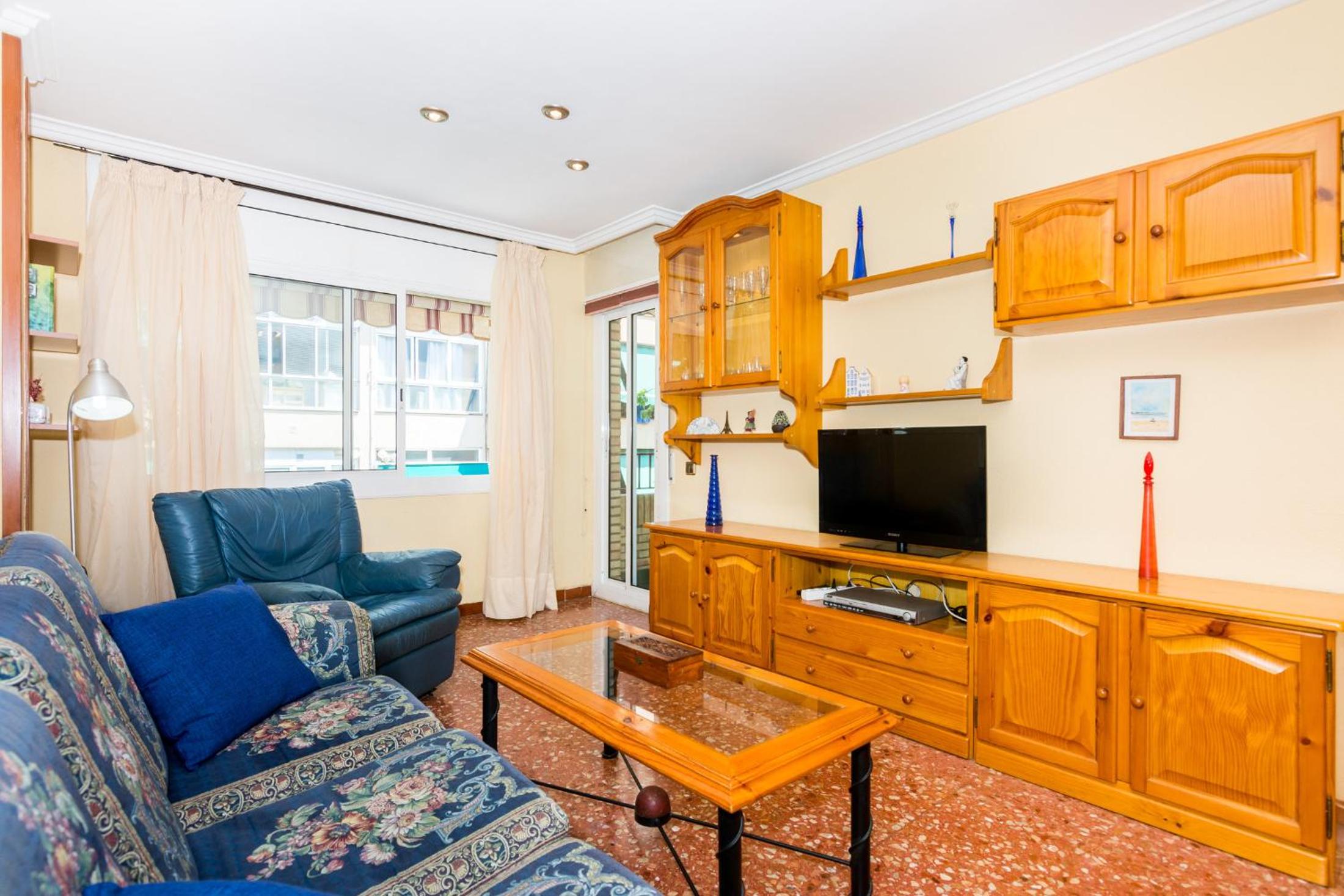Apartment with Balcony photo 2