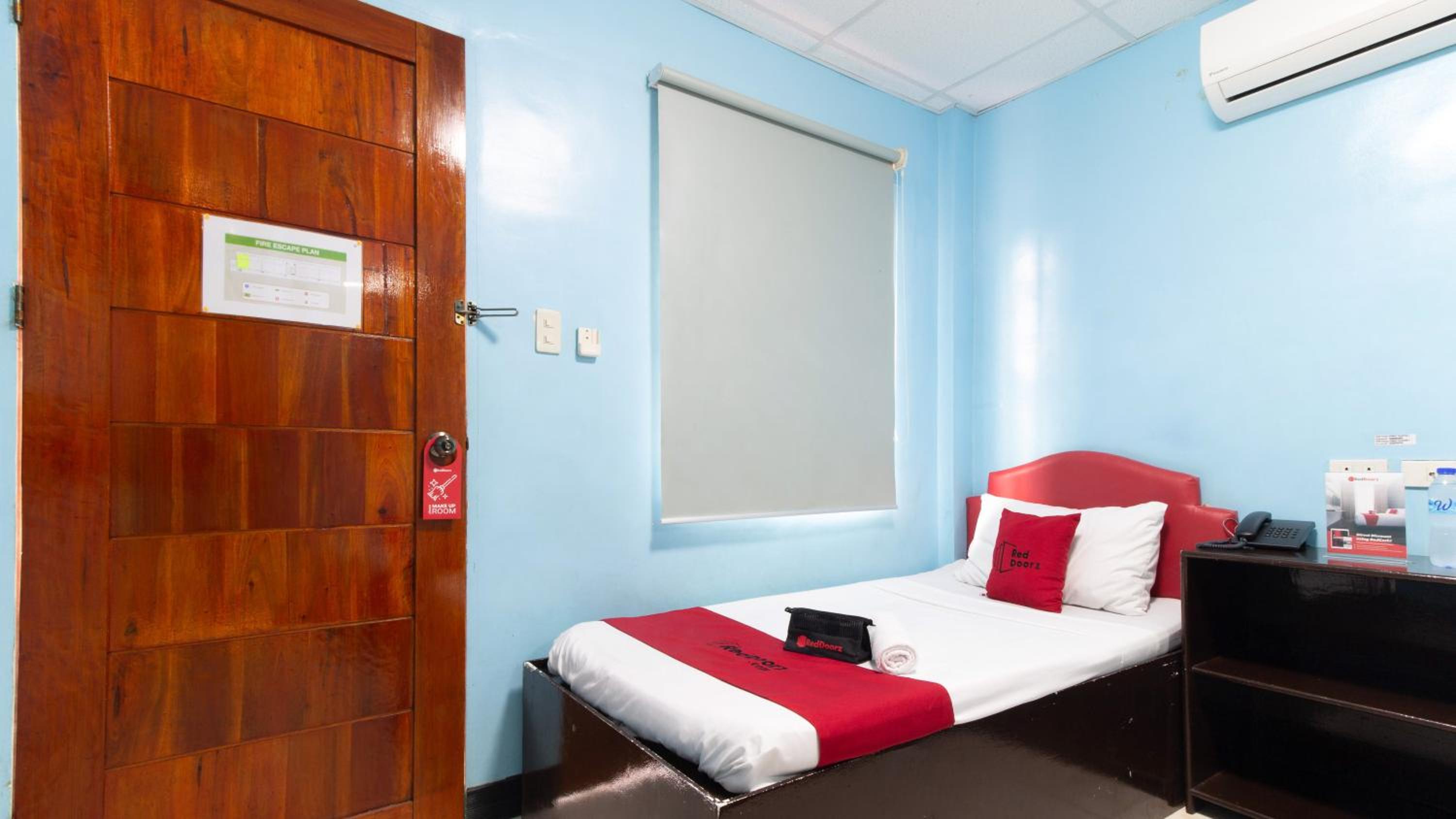 Twin Room - Photo 7