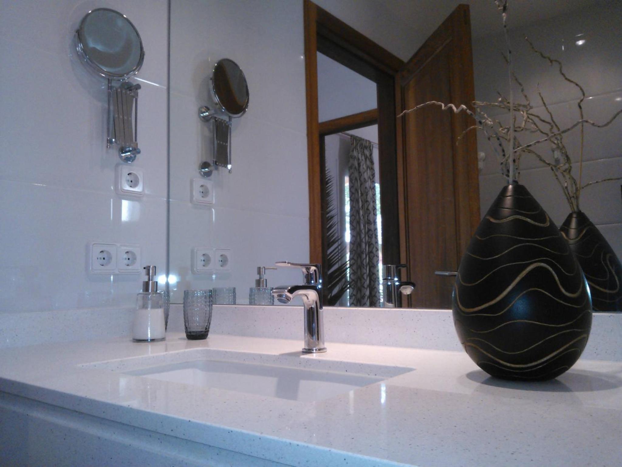 Bungalow Suite photo 2