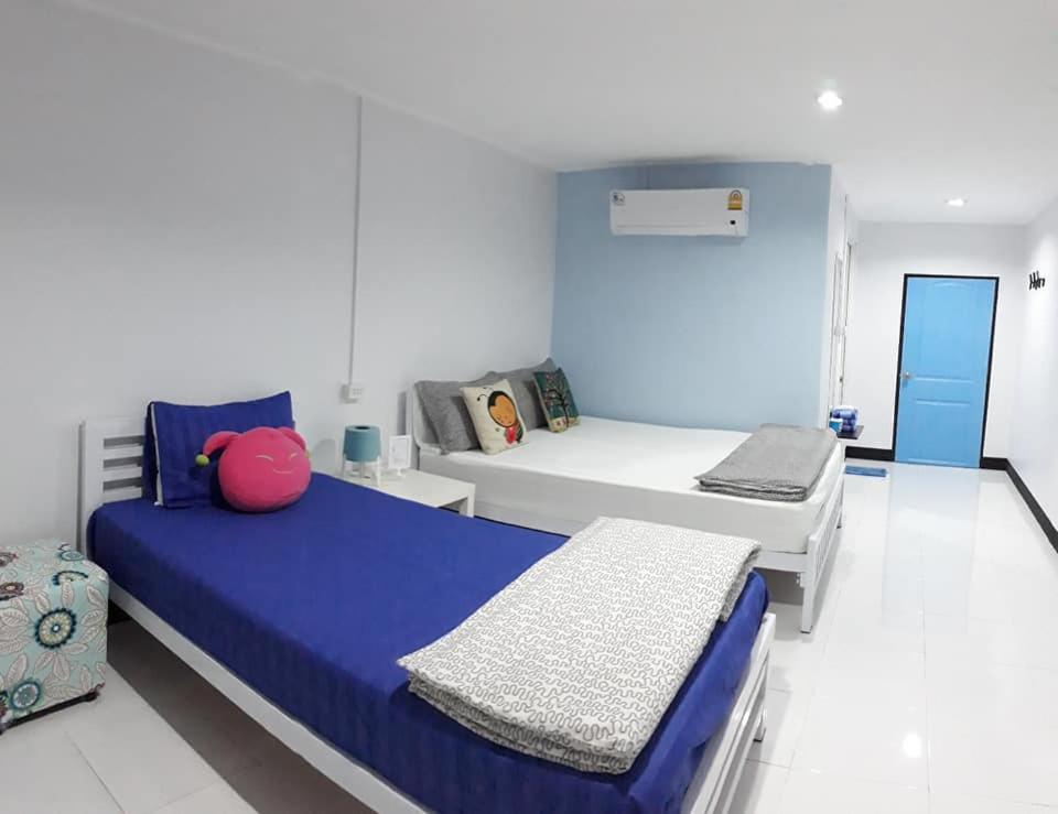 One-Bedroom House photo 3