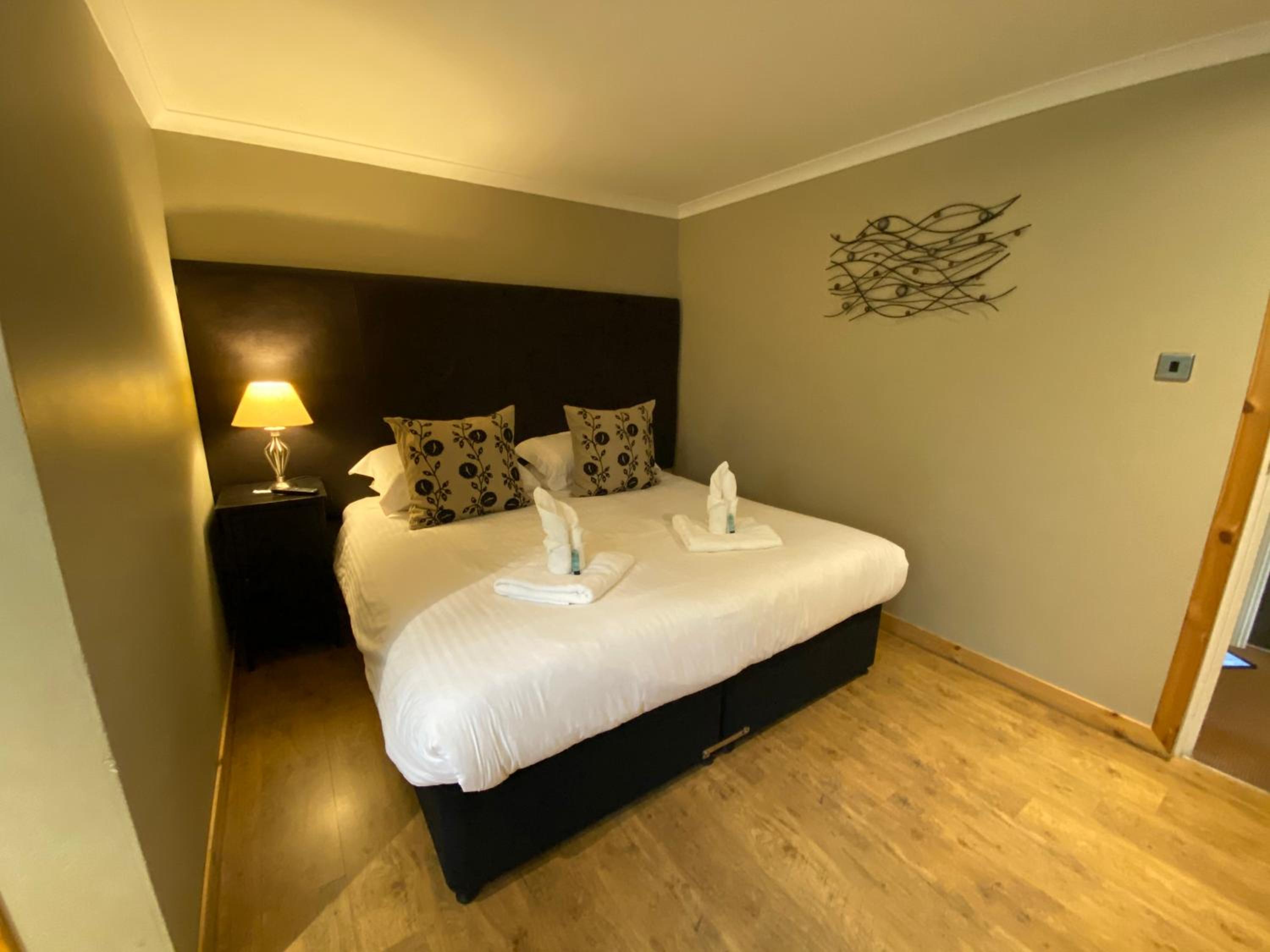 Standard King Room - Photo 3