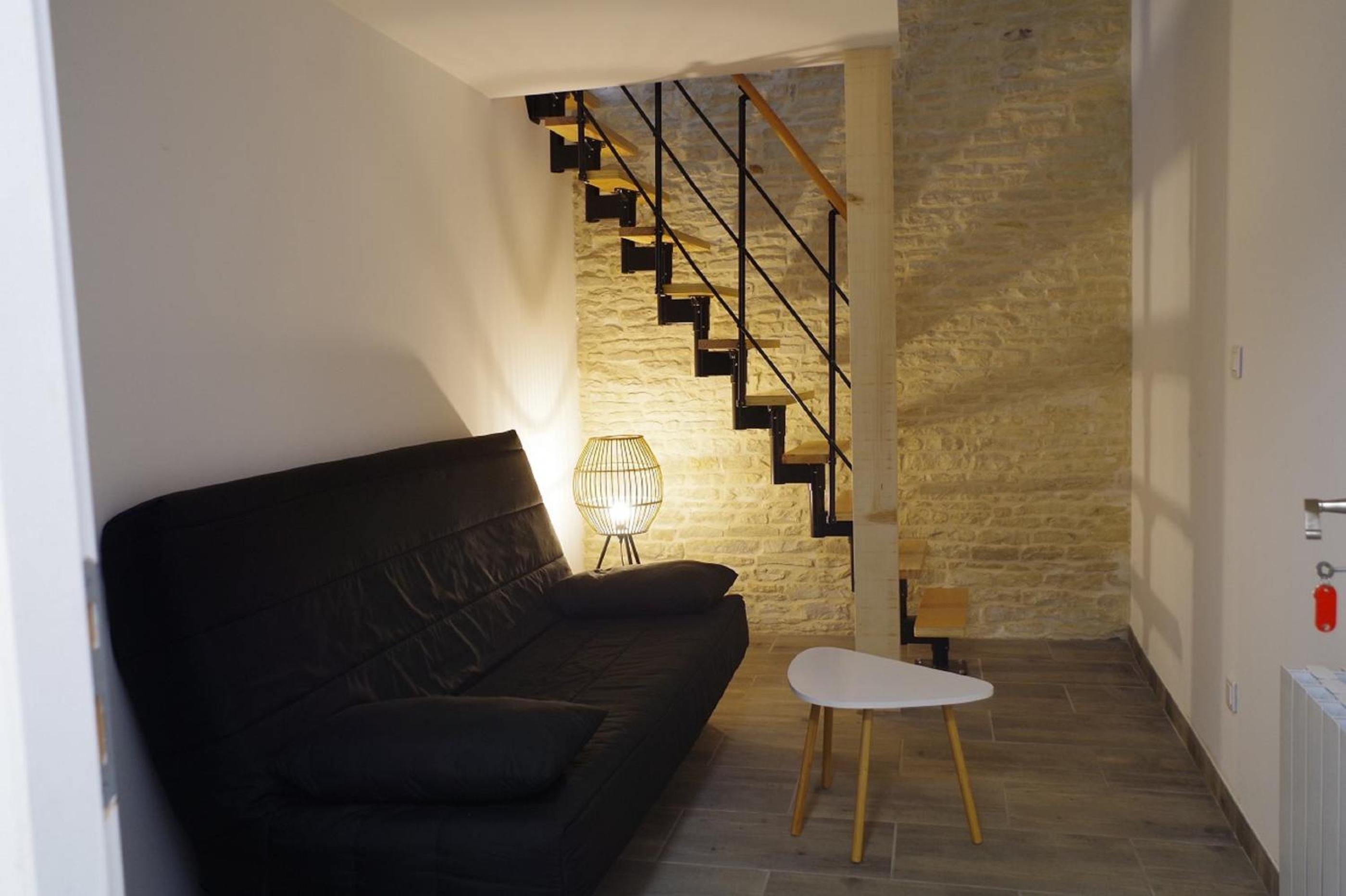 Family Room - Photo 5