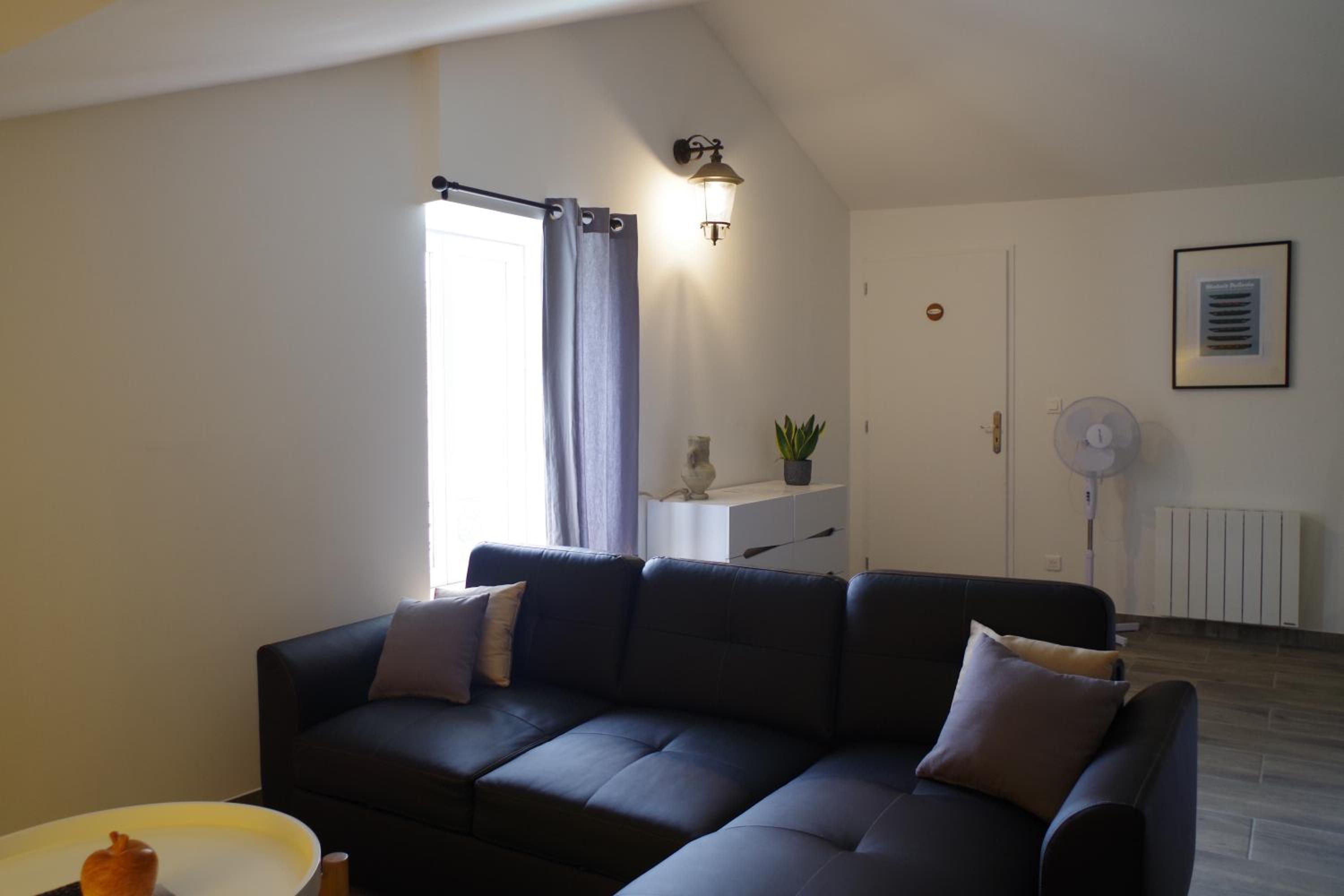 Family Room - Photo 4