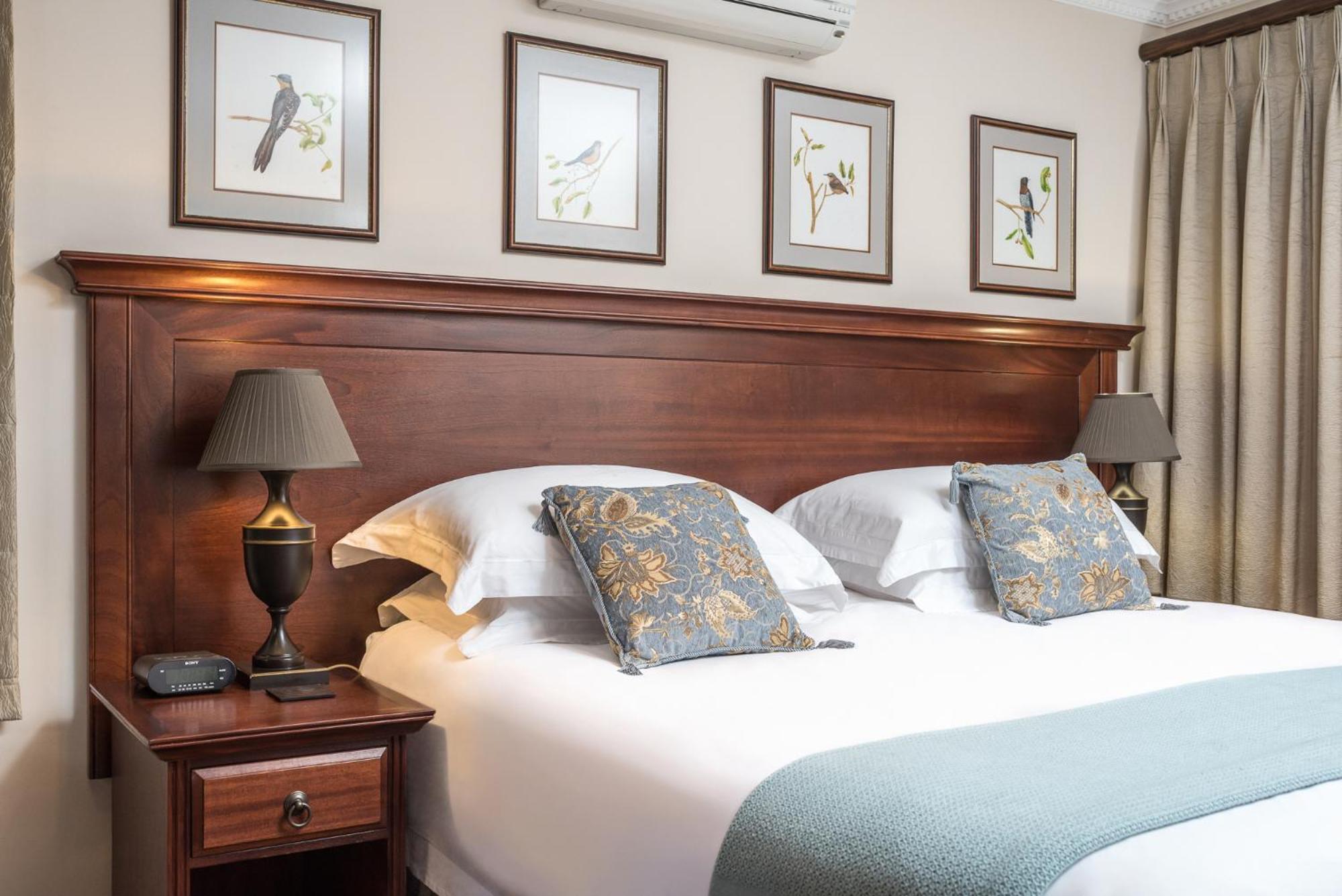 Luxury Suite 2 photo 2