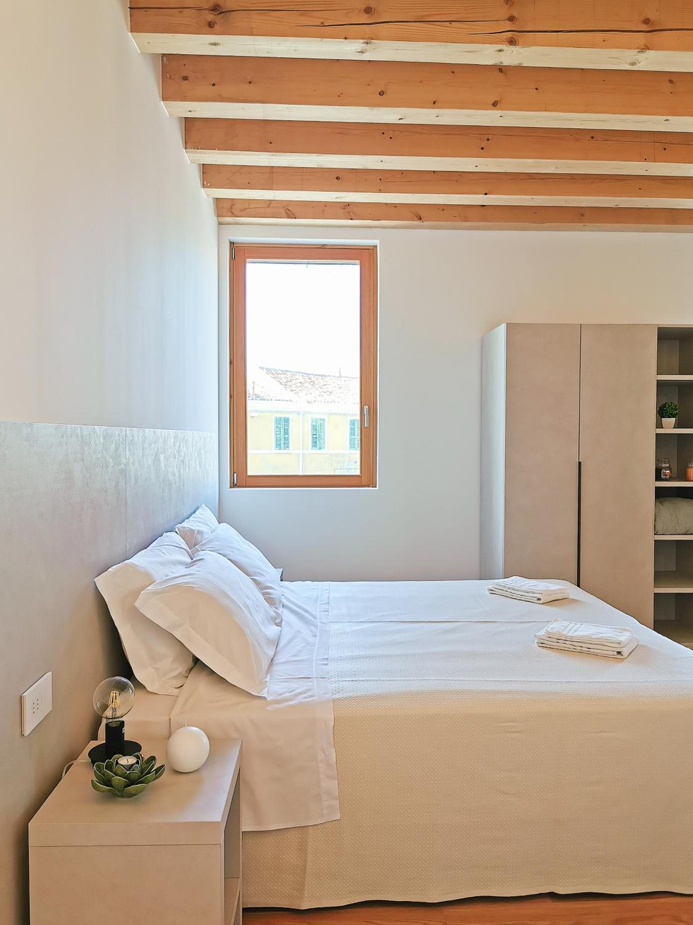 Triple Room with View - Photo 1