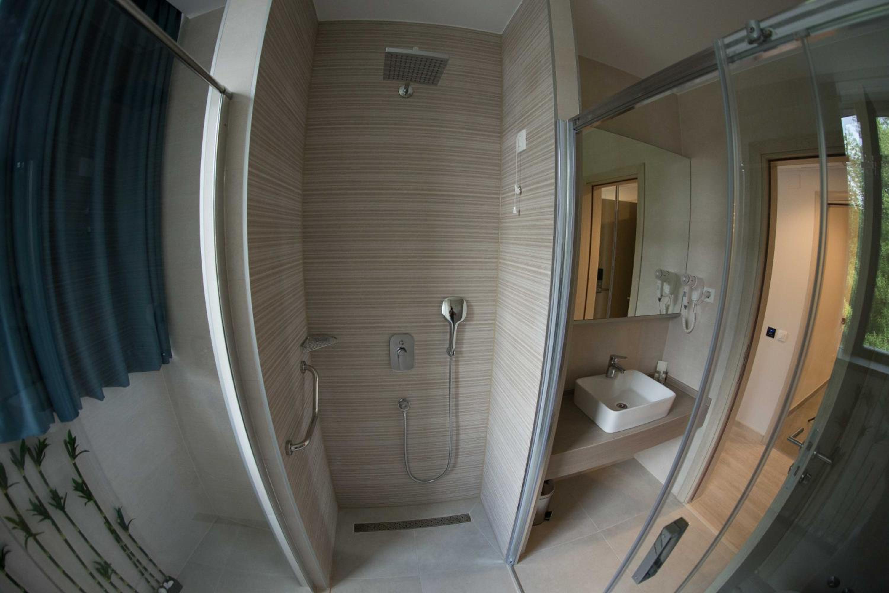 Deluxe Queen Room photo 2