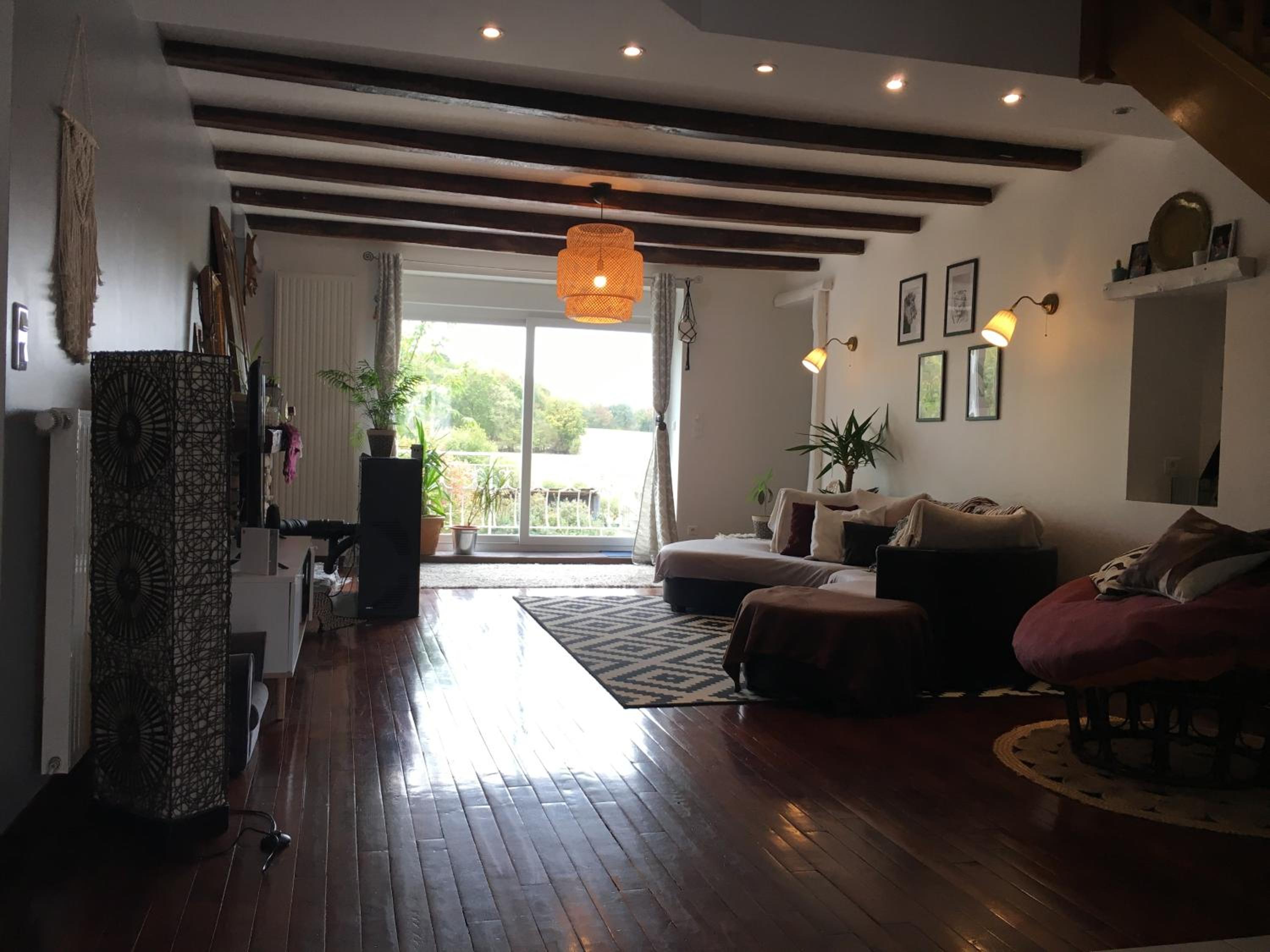 Double Room with Pool View - Photo 2