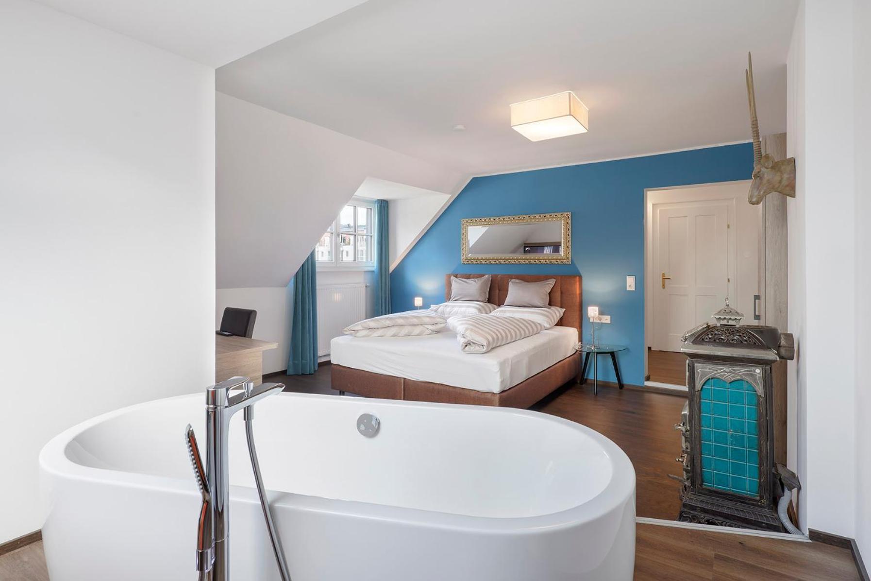 Two-Bedroom Apartment - Photo 1