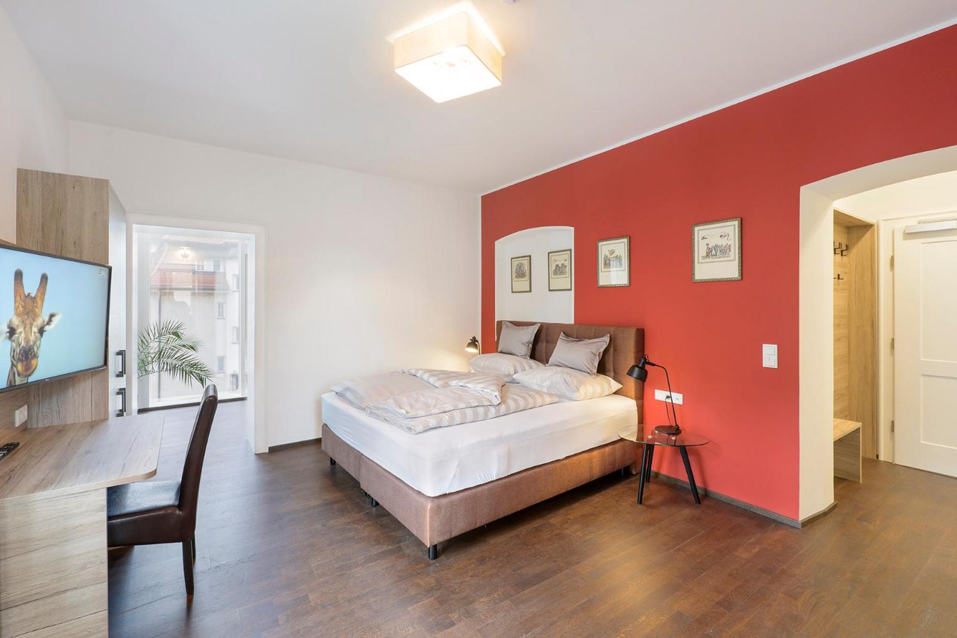 Apartment with Garden View - Photo 10