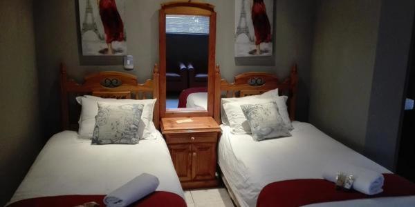 Standard Chalet photo 1