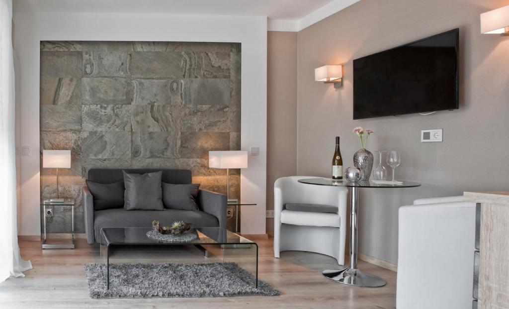 Suite with Balcony photo 1