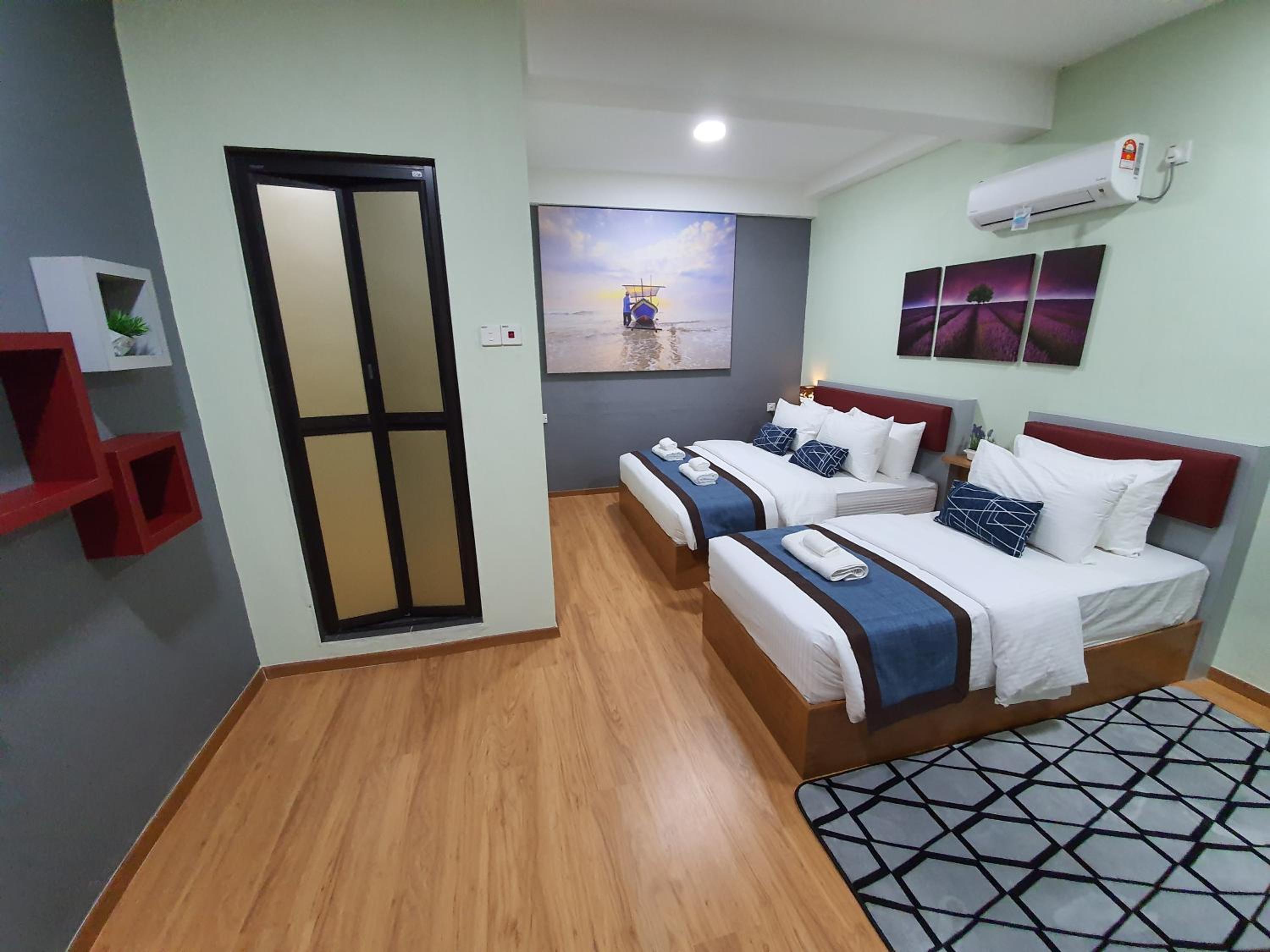 Comfort Triple Room with Shower - Photo 2