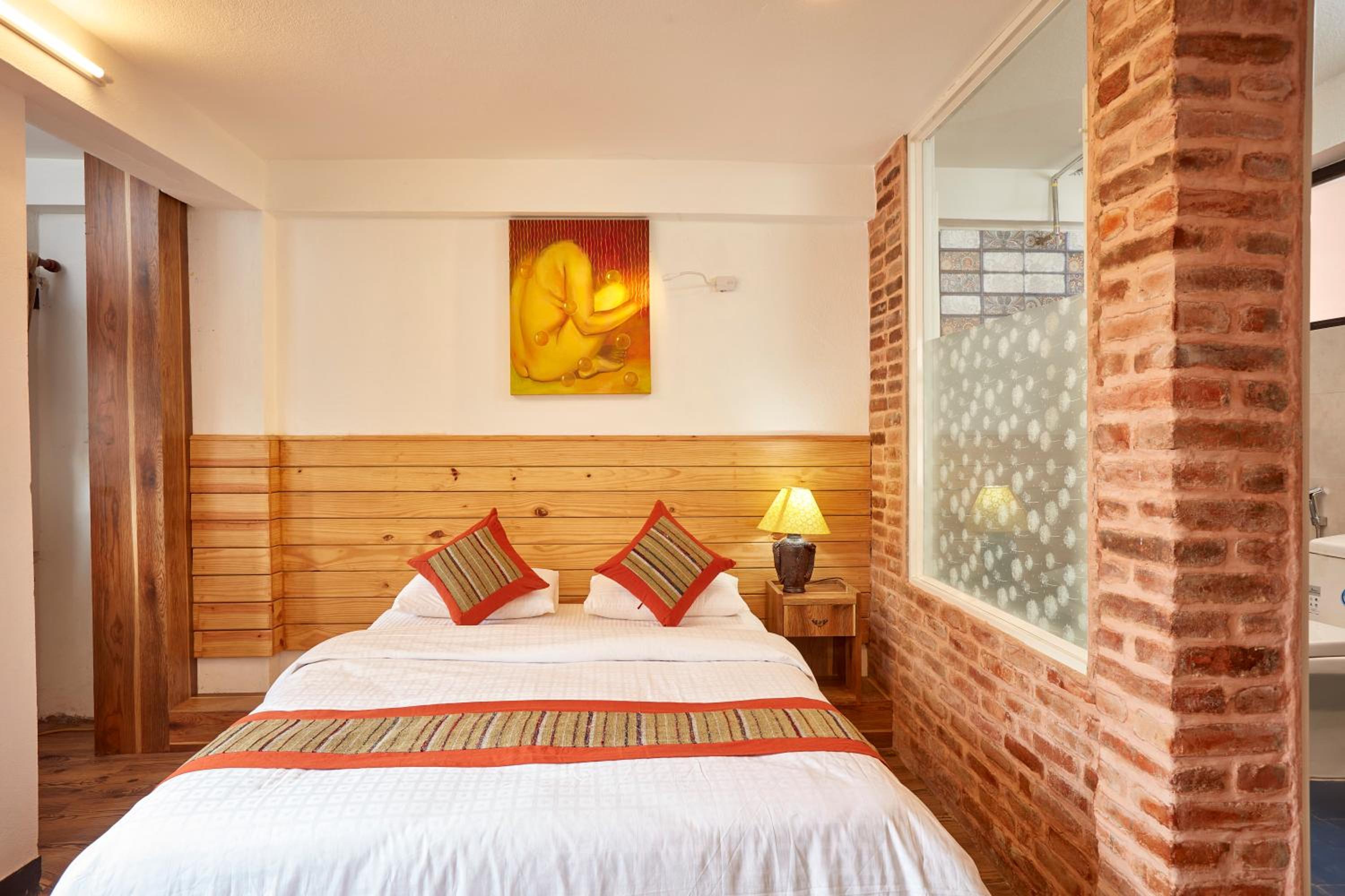 Queen Room with Balcony