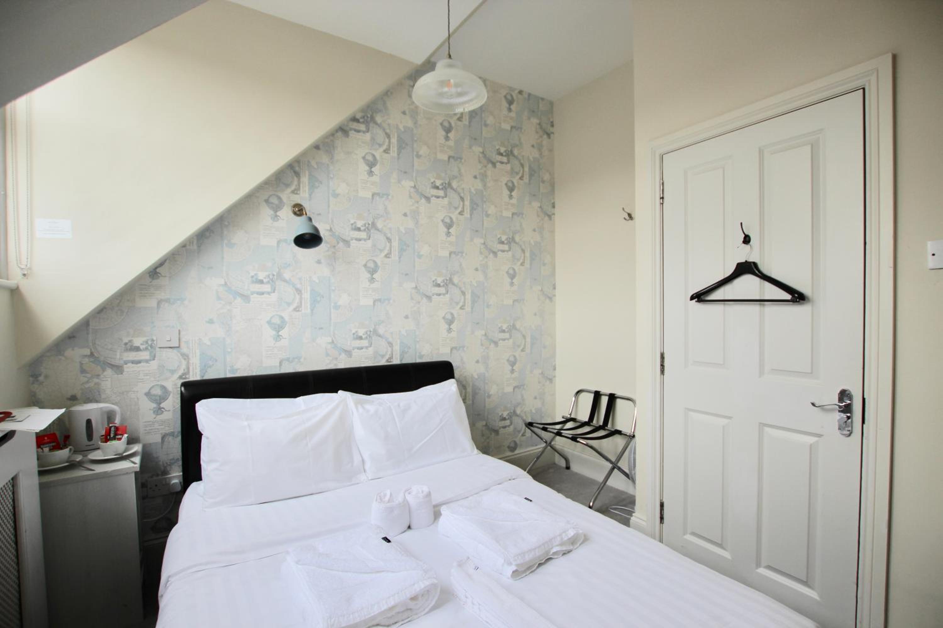 Single Room photo 3