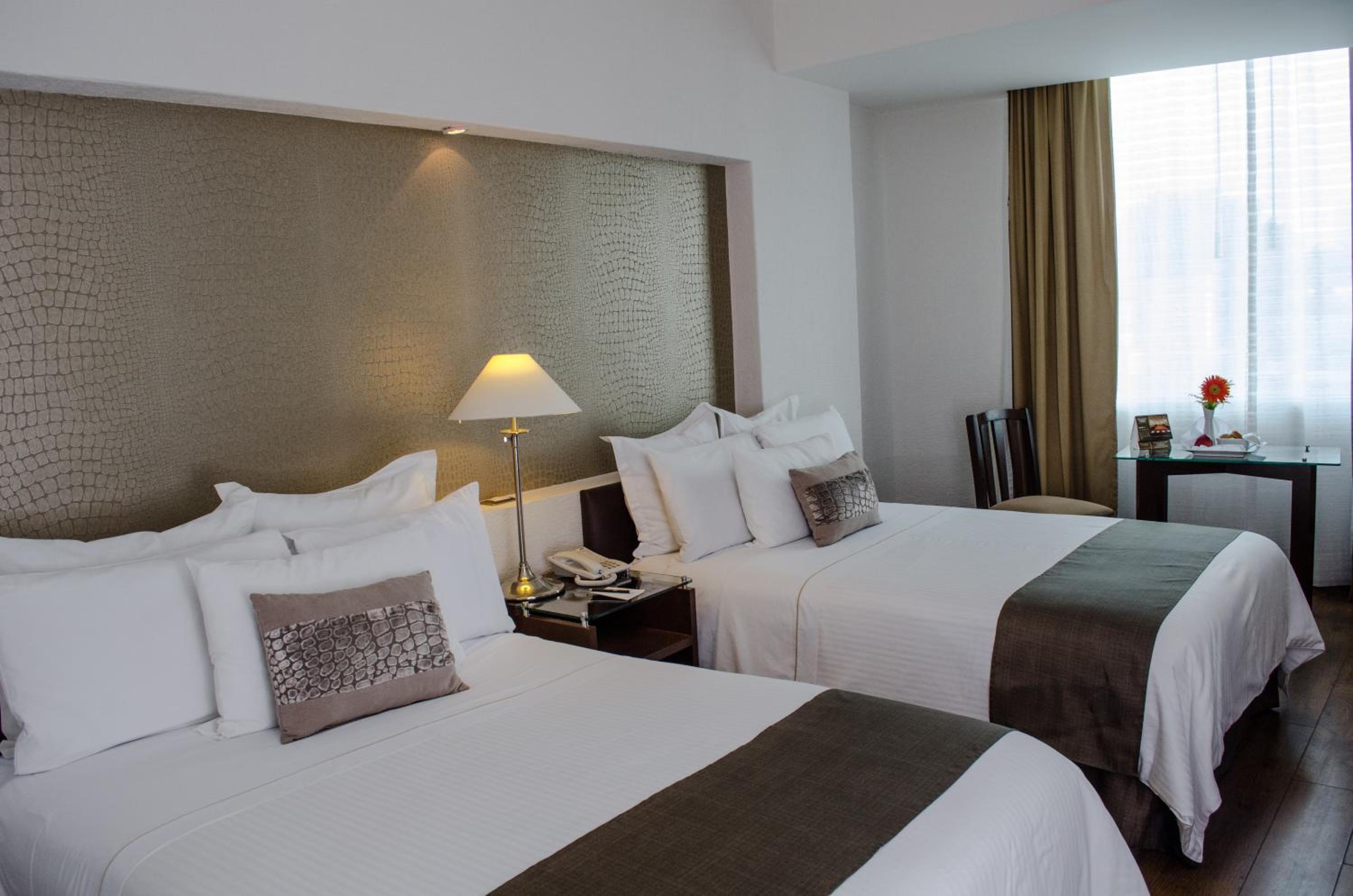 Superior Room with Two Double Beds - Photo 17