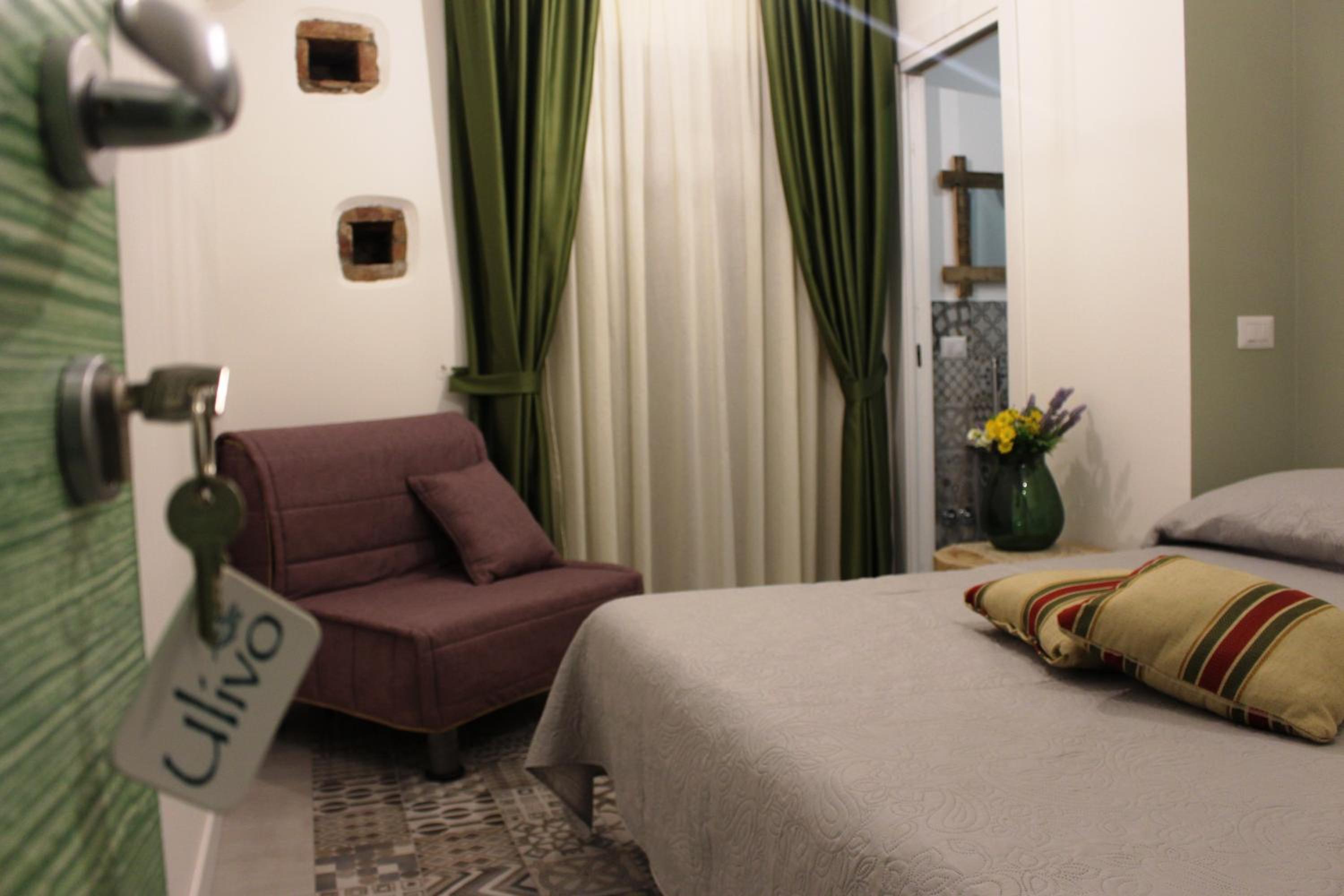 Triple Room With Bathroom photo 2
