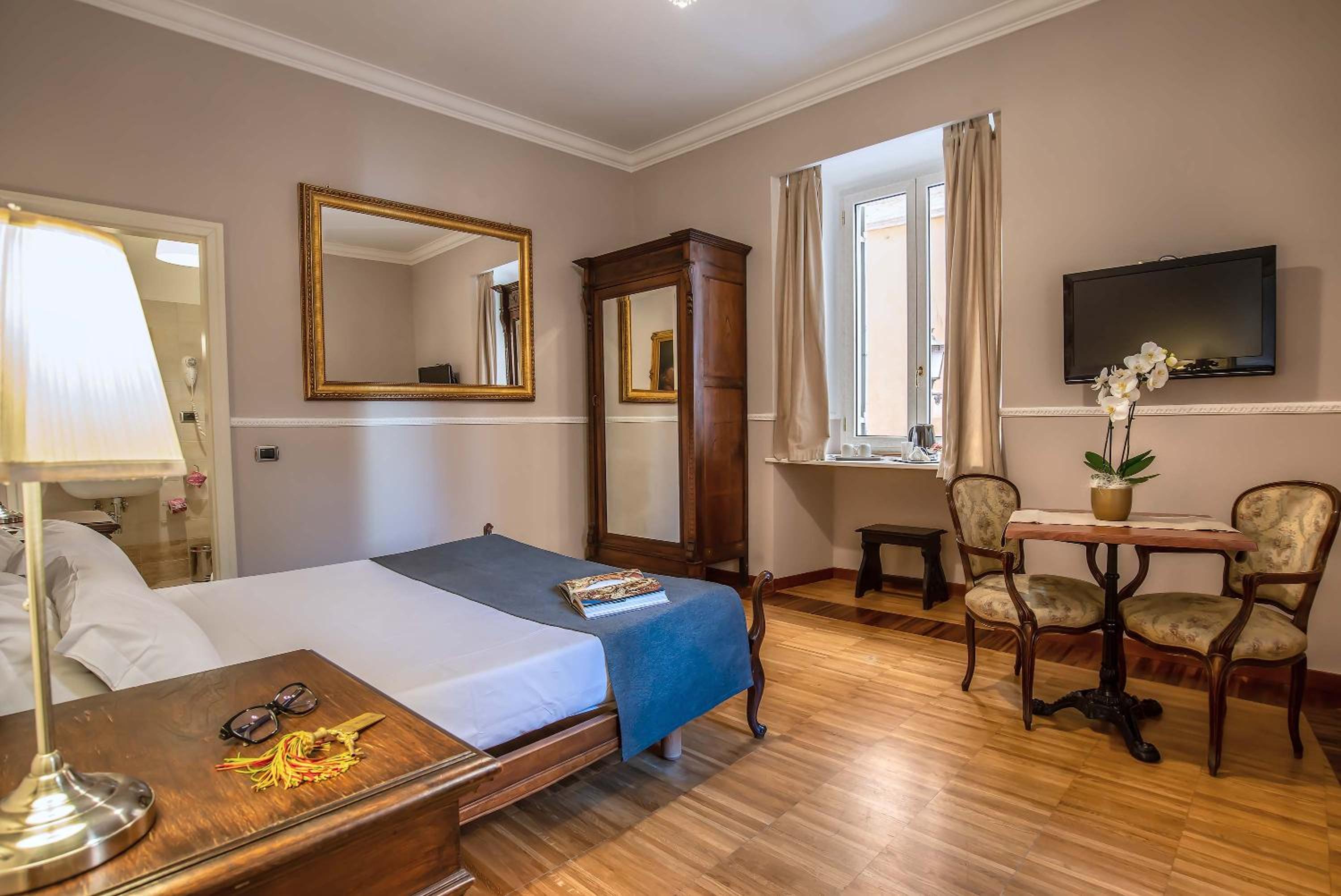 Standard Double or Twin Room photo 3