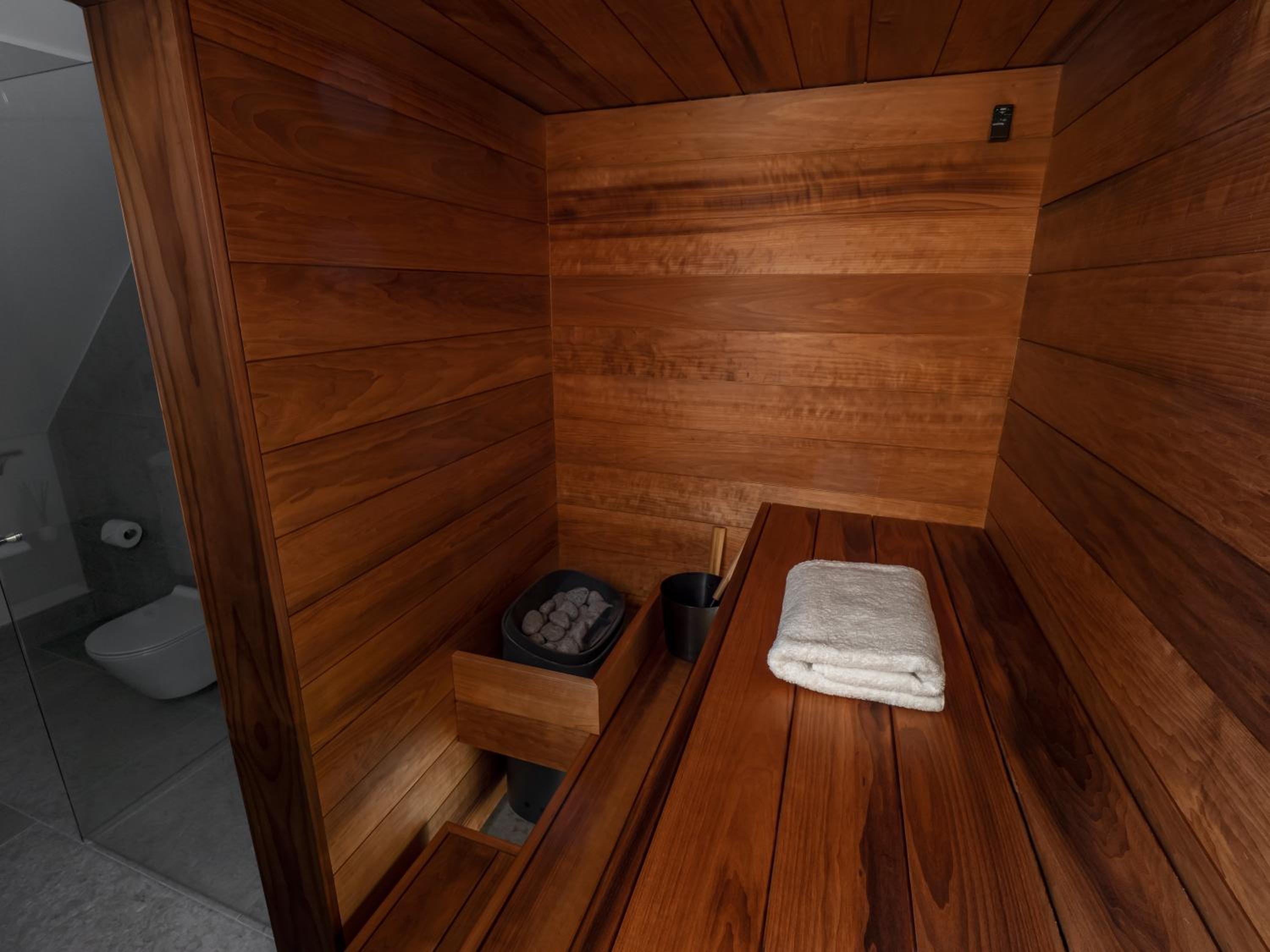 Suite with Sauna - Photo 4