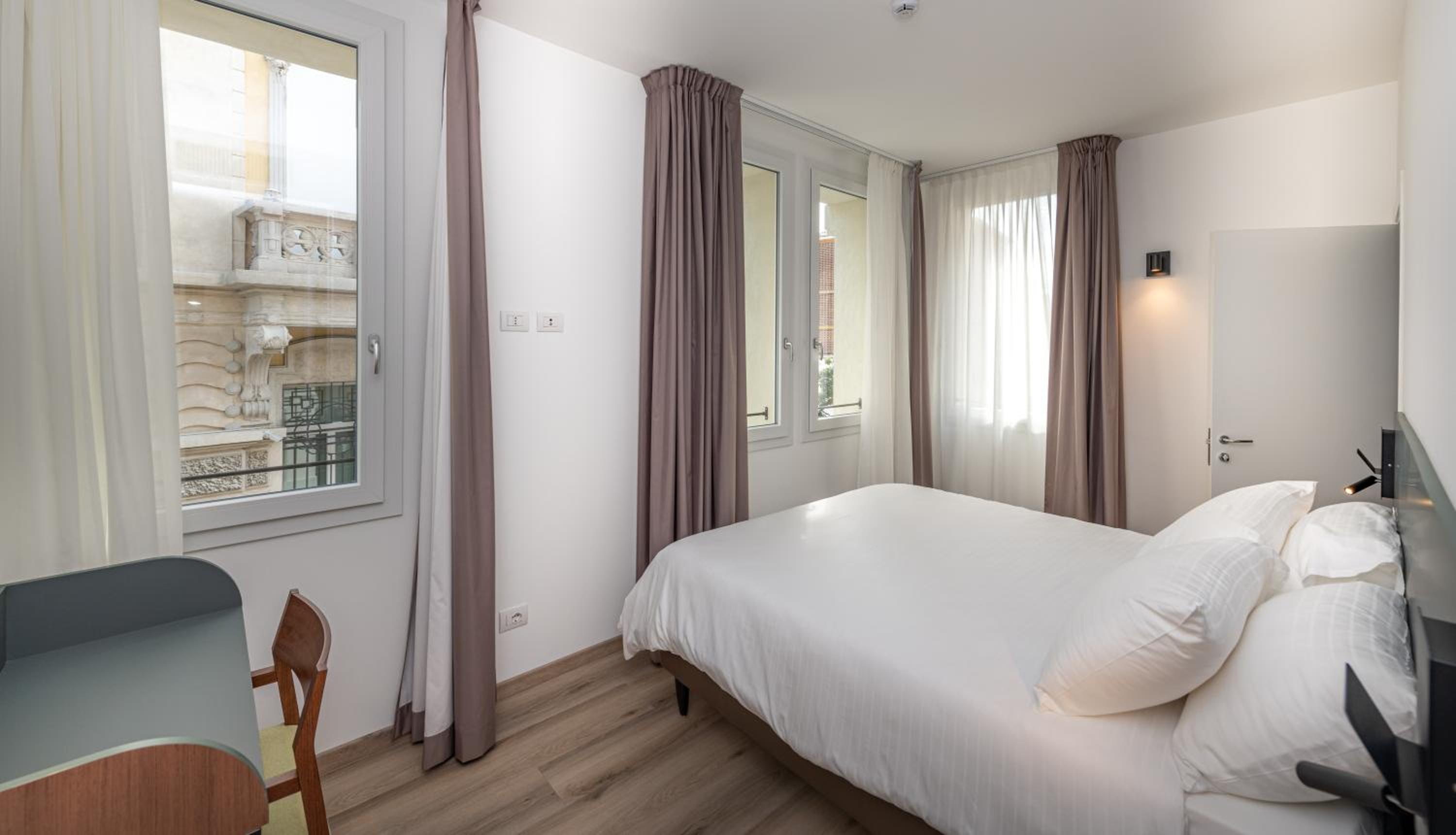 Superior Double or Twin Room - Photo 6