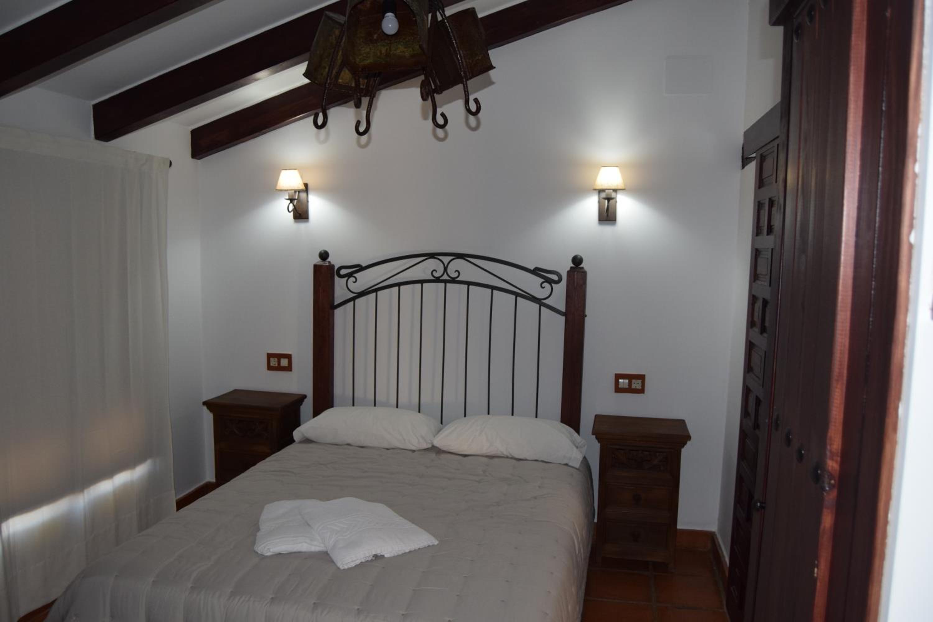 Apartment - Ground Floor - Photo 2