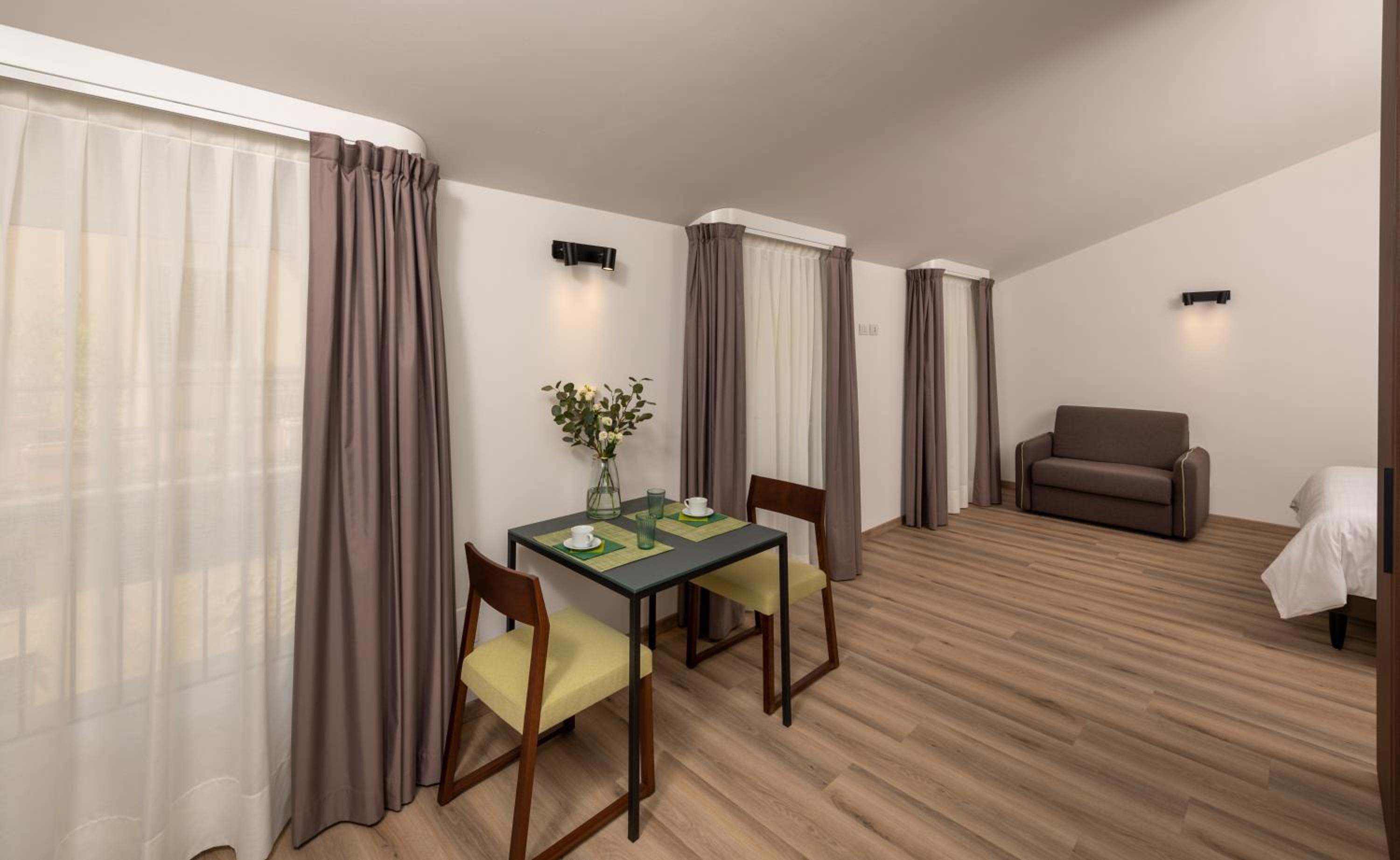 Executive Triple Room - Photo 4