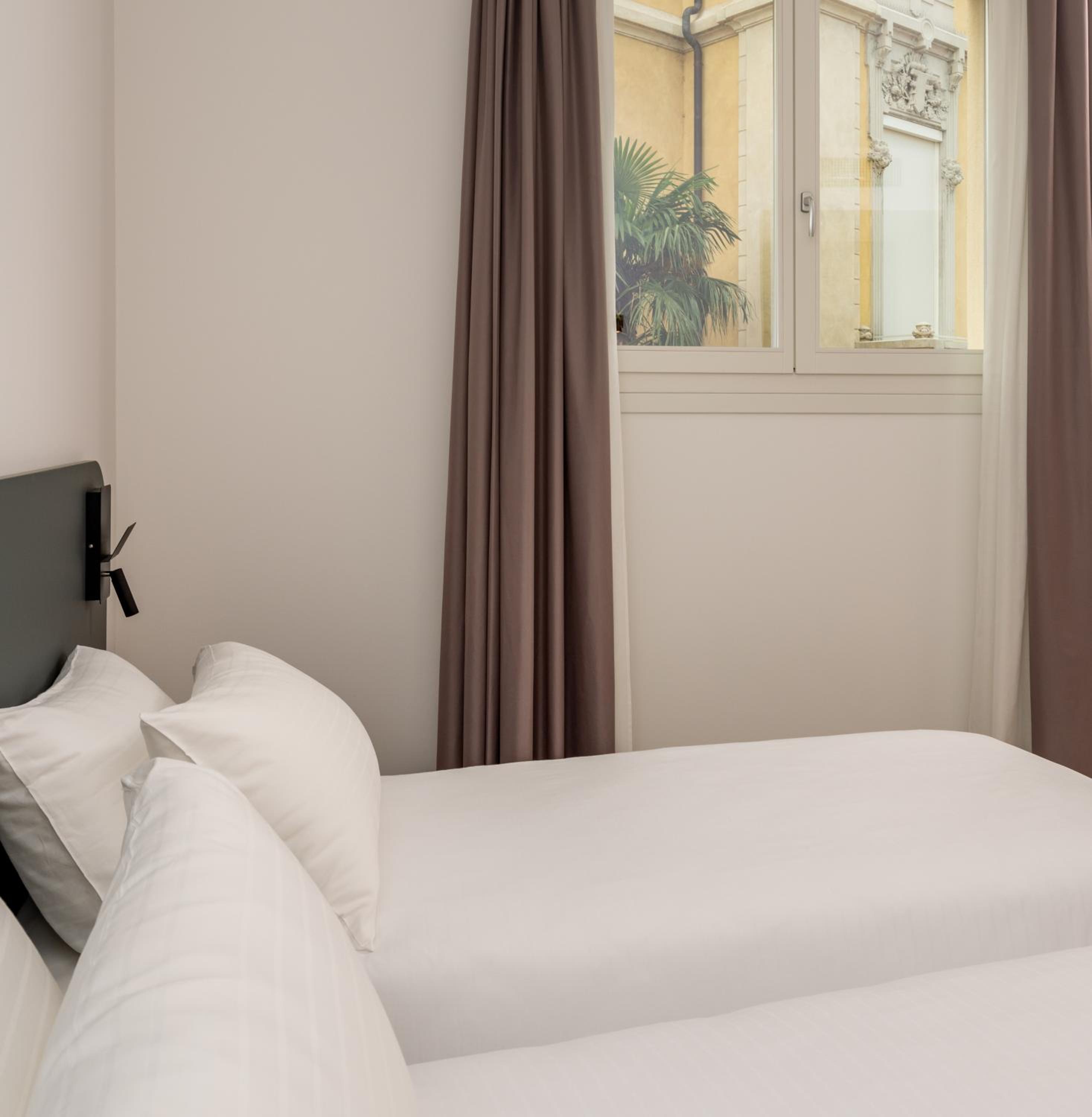 Superior Double or Twin Room - Photo 1